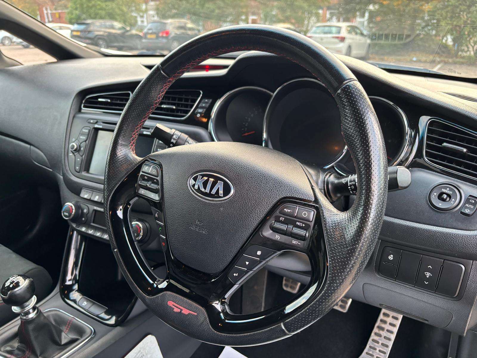 2015 KIA CEED 2015 KIA CEED
