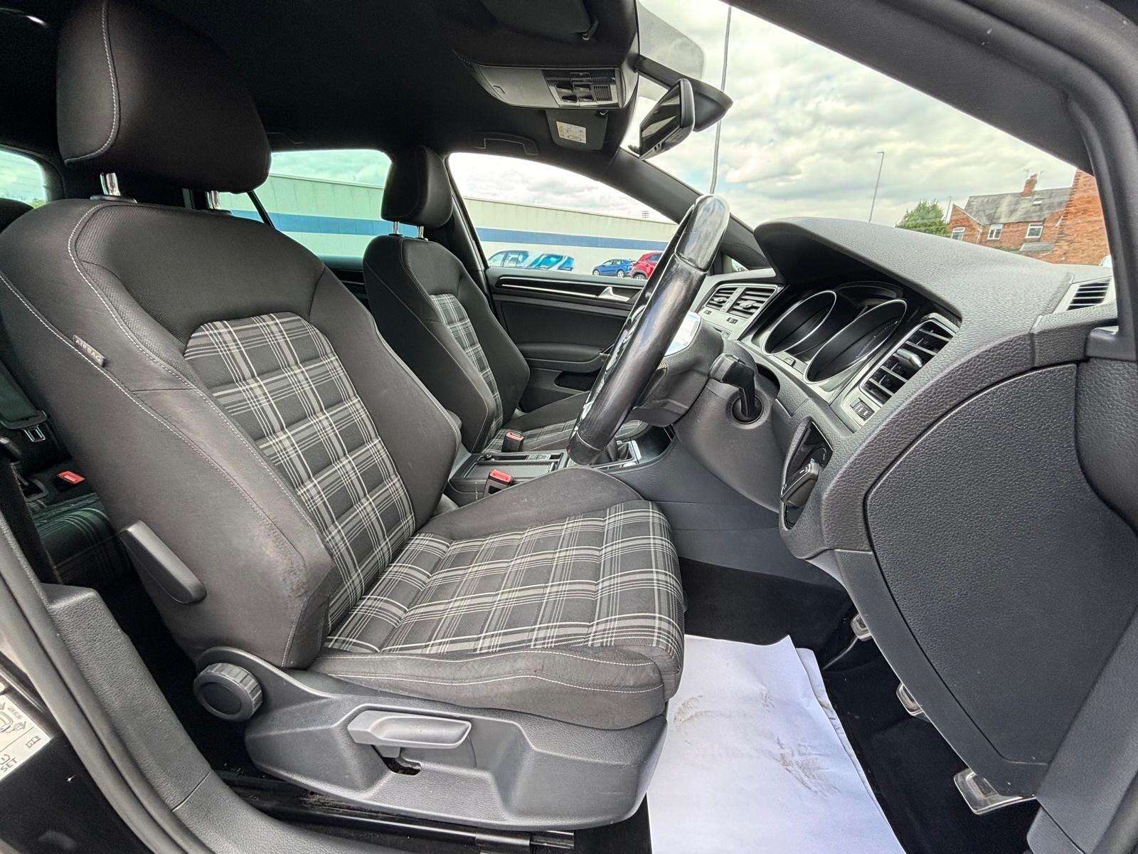 2015 VOLKSWAGEN GOLF 2015 VOLKSWAGEN GOLF