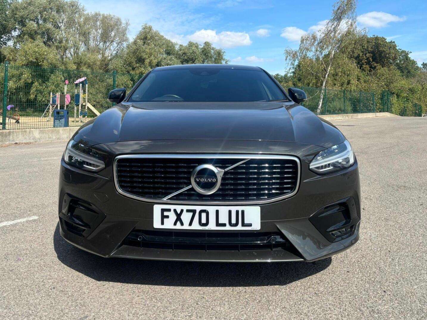 2020 VOLVO S90 2020 VOLVO S90
