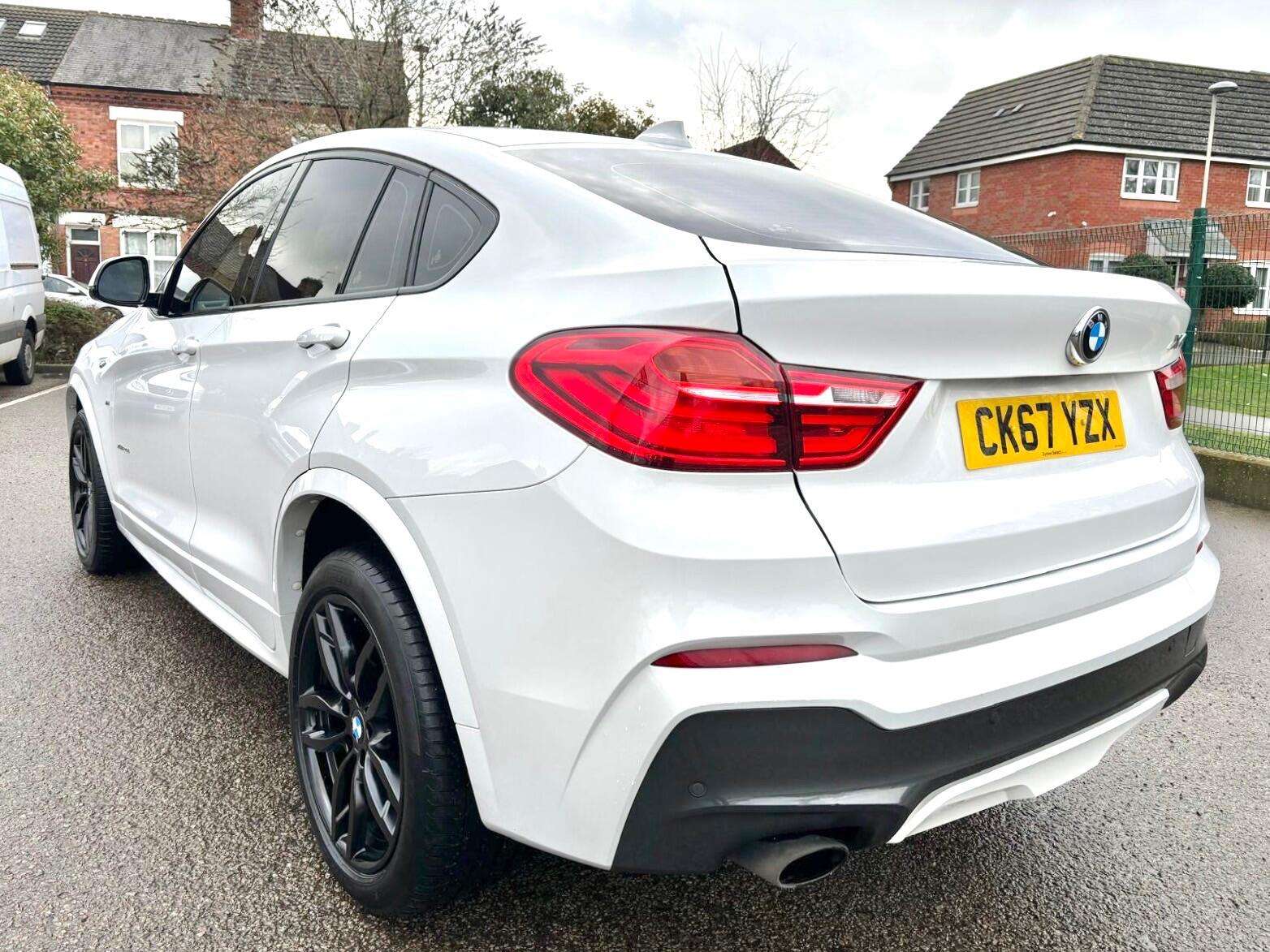 A 2017 BMW X4 2.0 20d M Sport Auto xDrive Euro 6 (s/s) 5dr A 2017 BMW X4 2.0 20d M Sport Auto xDrive Euro 6 (s/s) 5dr