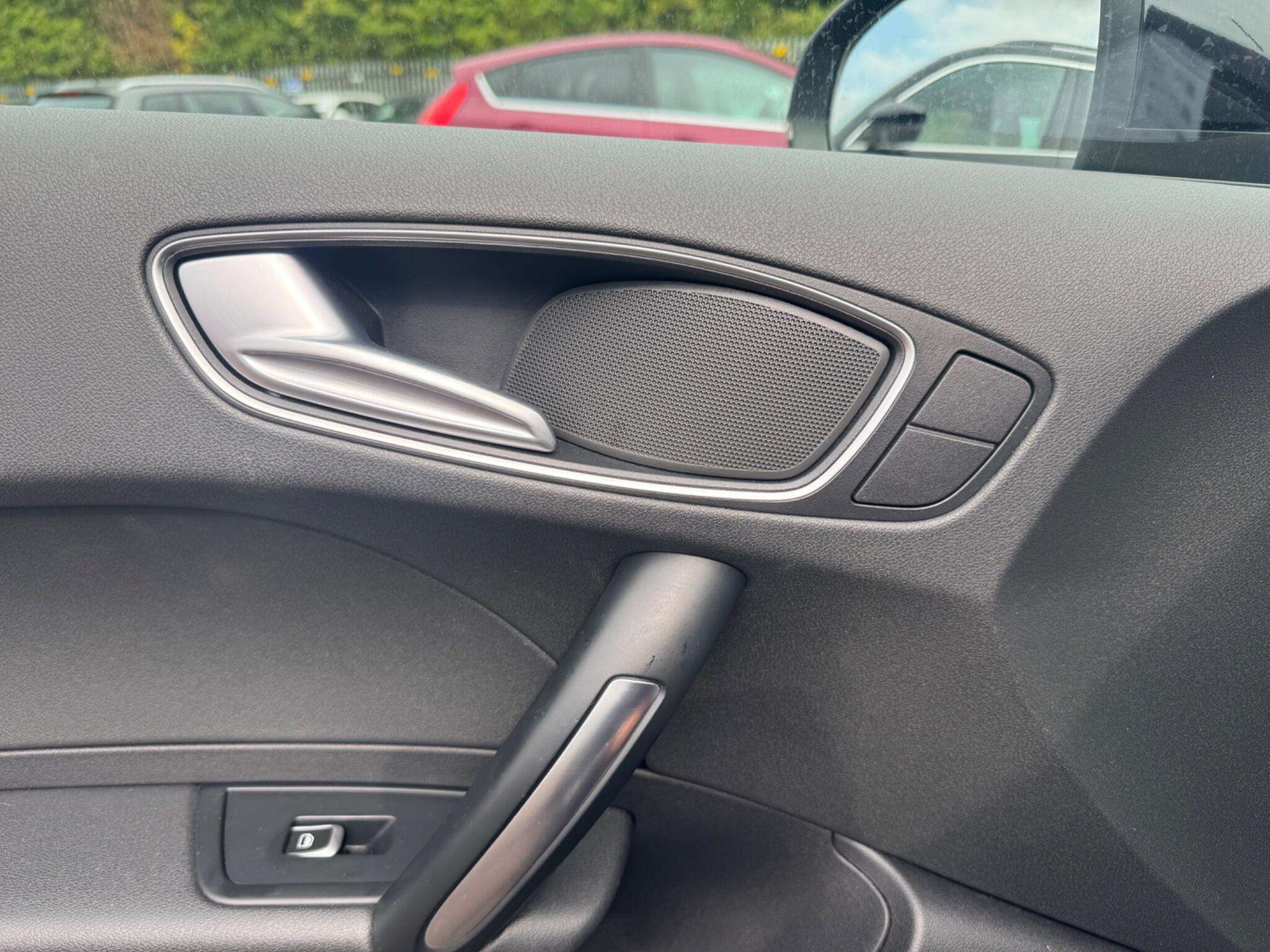 2016 AUDI A1 2016 AUDI A1