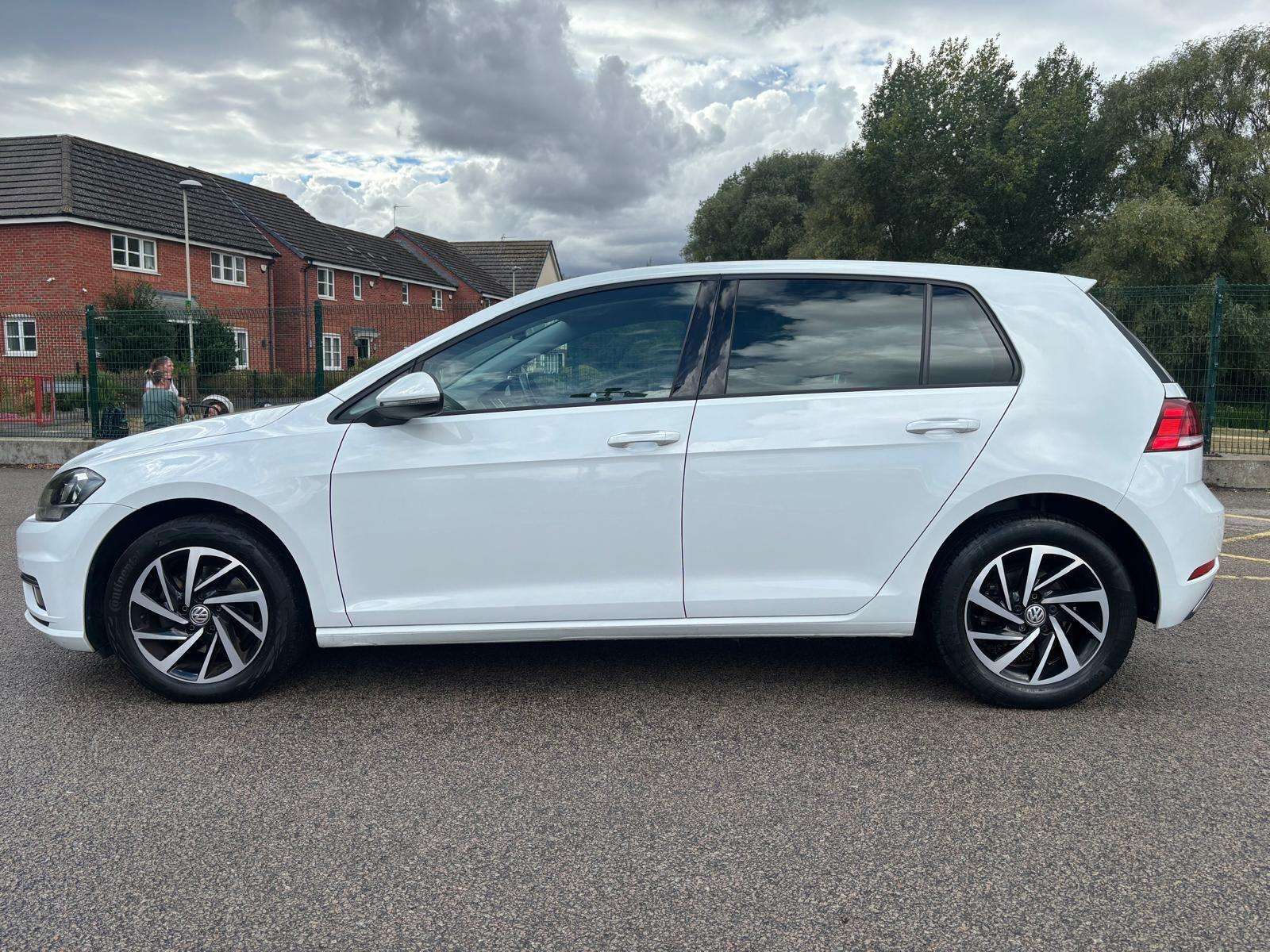 2019 VOLKSWAGEN GOLF 2019 VOLKSWAGEN GOLF