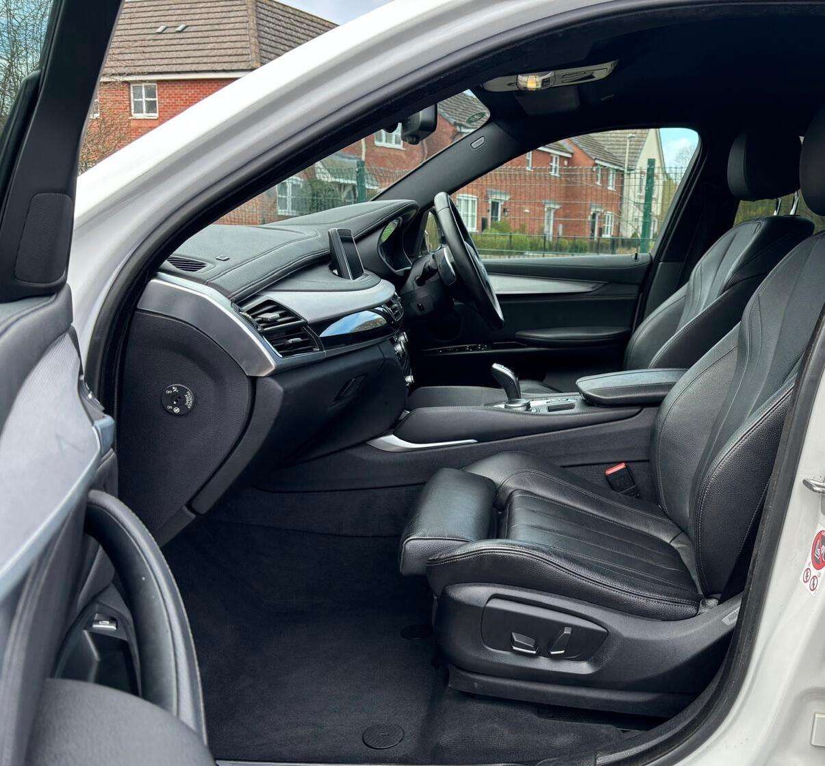 2017 BMW X6 2017 BMW X6