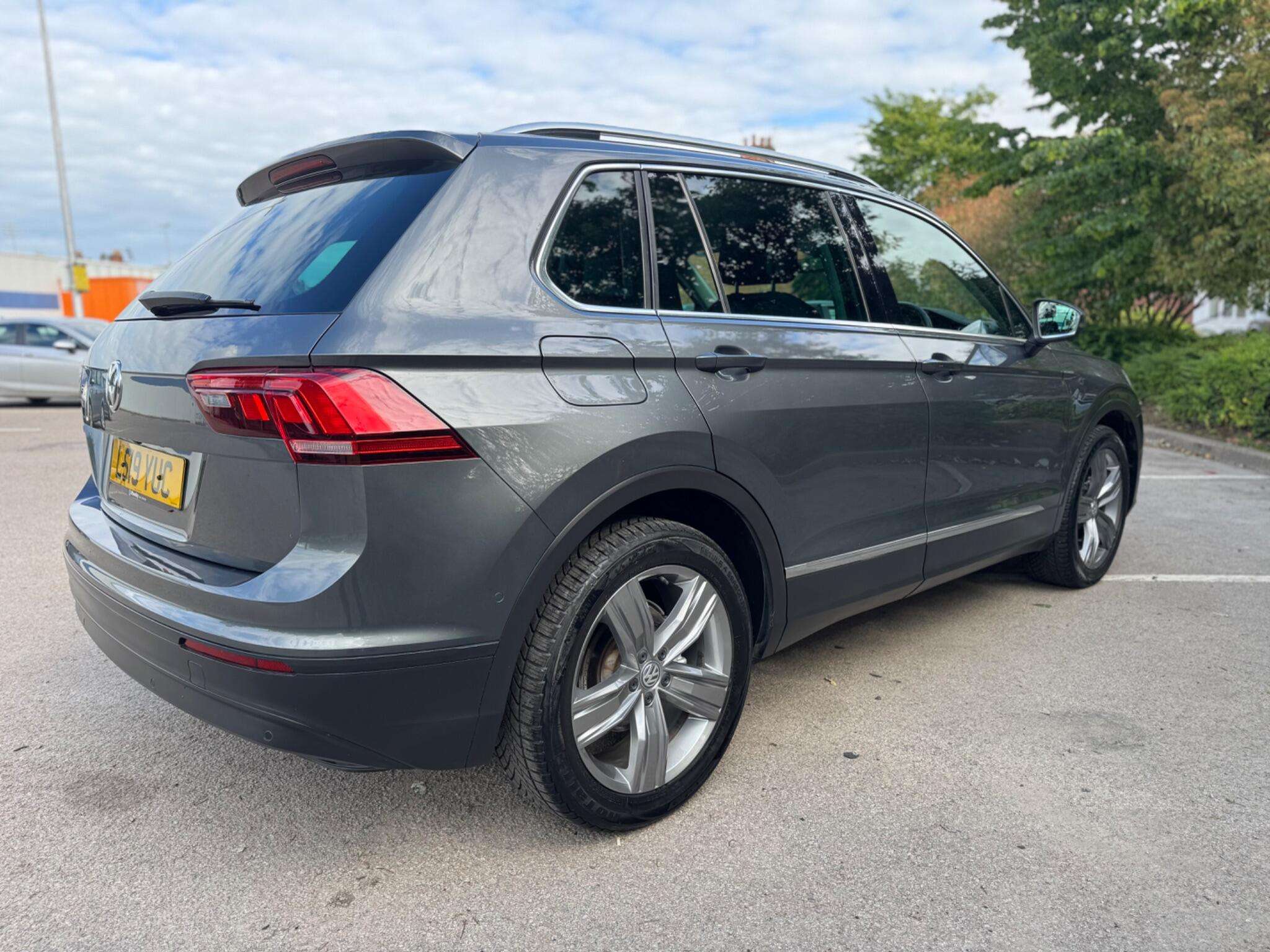 2019 VOLKSWAGEN TIGUAN 2019 VOLKSWAGEN TIGUAN