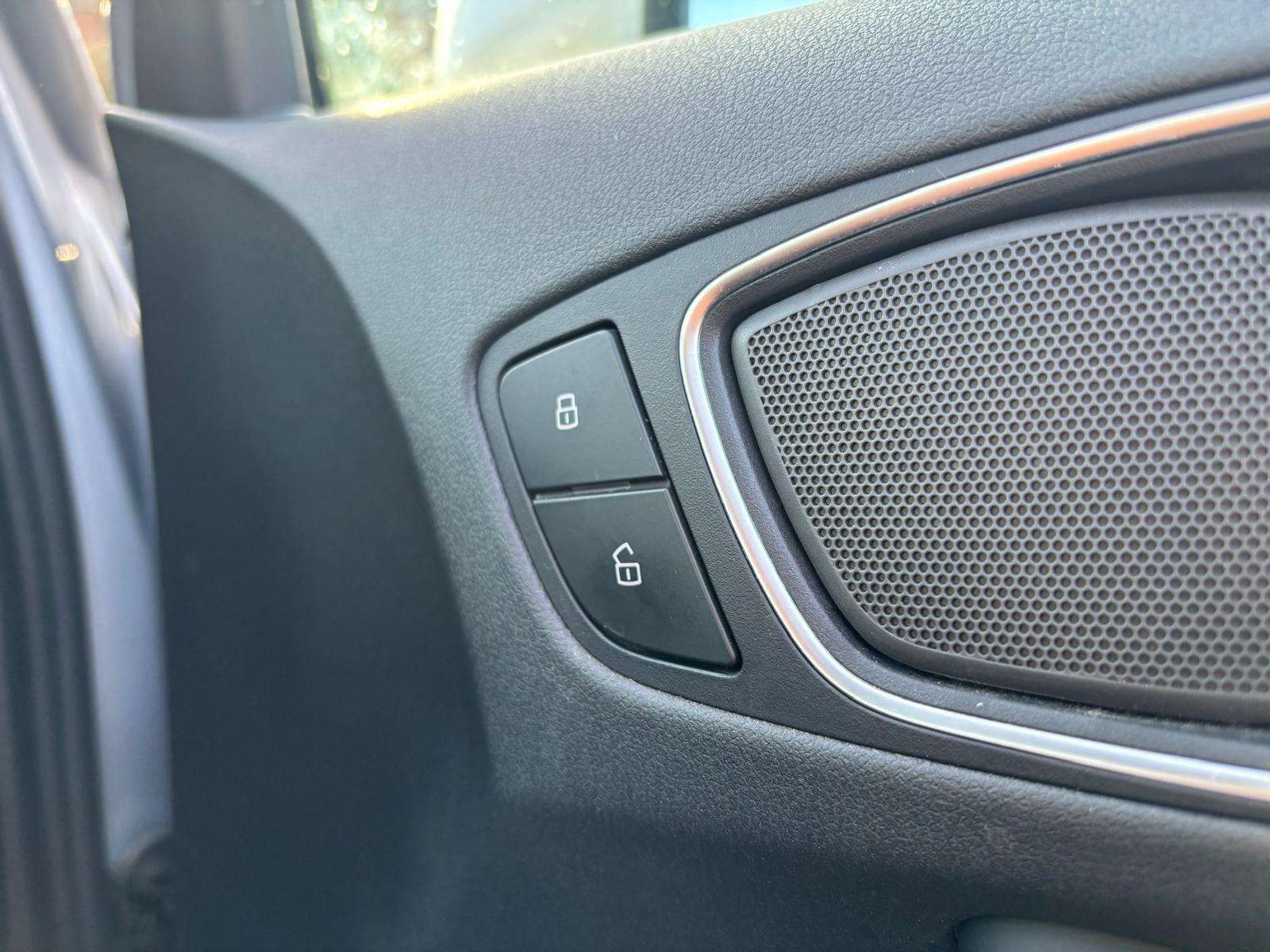 2017 AUDI A1 2017 AUDI A1