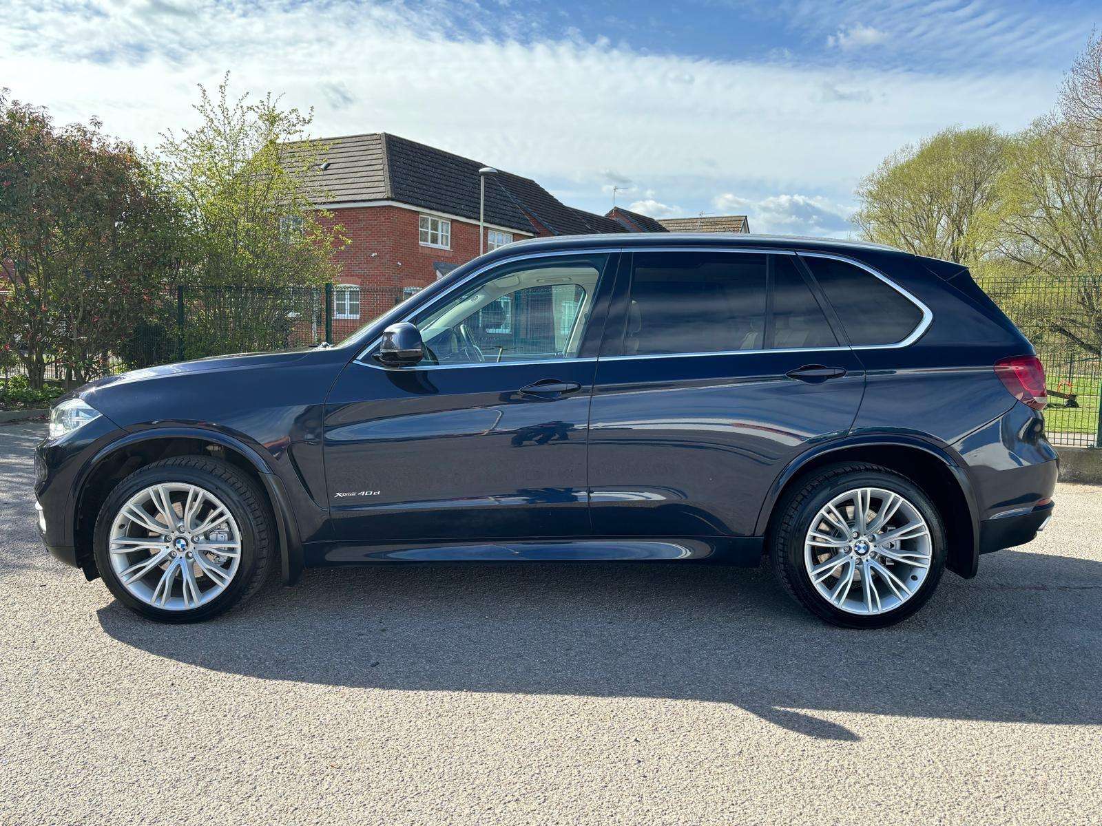 A 2014 BMW X5 3.0 40d SE Auto xDrive Euro 6 (s/s) 5dr A 2014 BMW X5 3.0 40d SE Auto xDrive Euro 6 (s/s) 5dr