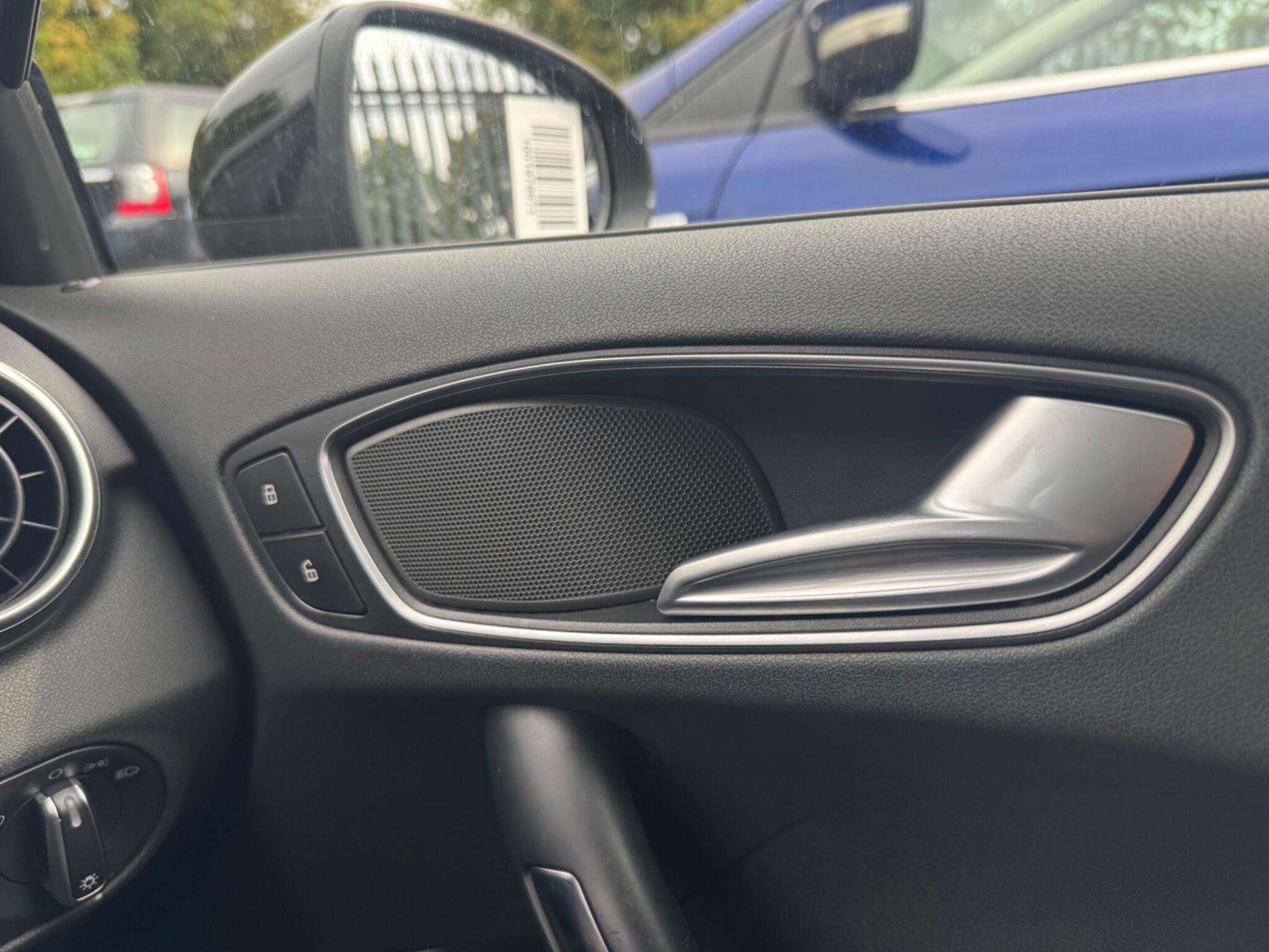 2016 AUDI A1 2016 AUDI A1