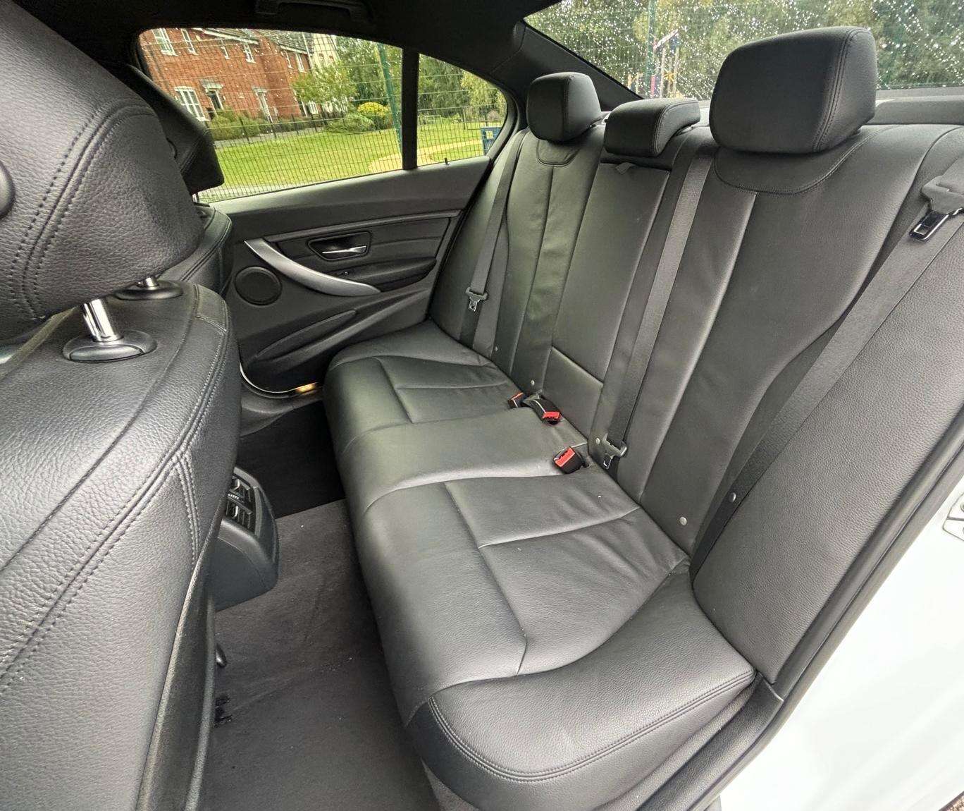 null BMW 3 SERIES null BMW 3 SERIES