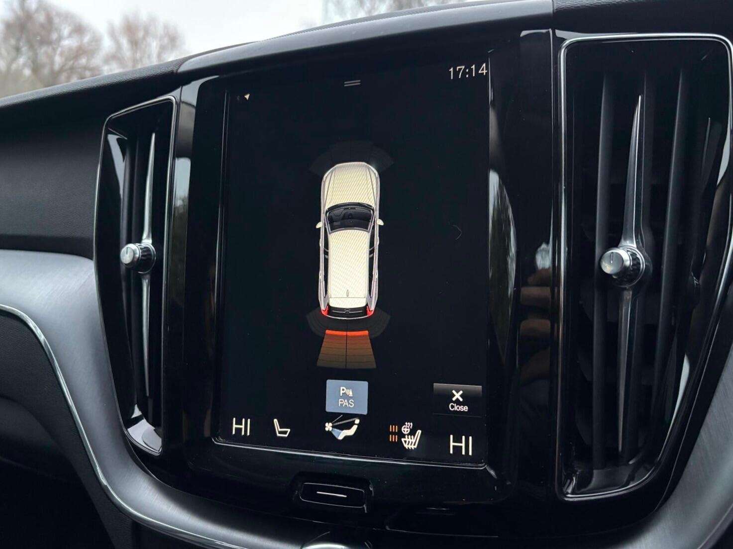 2020 VOLVO XC60 2020 VOLVO XC60