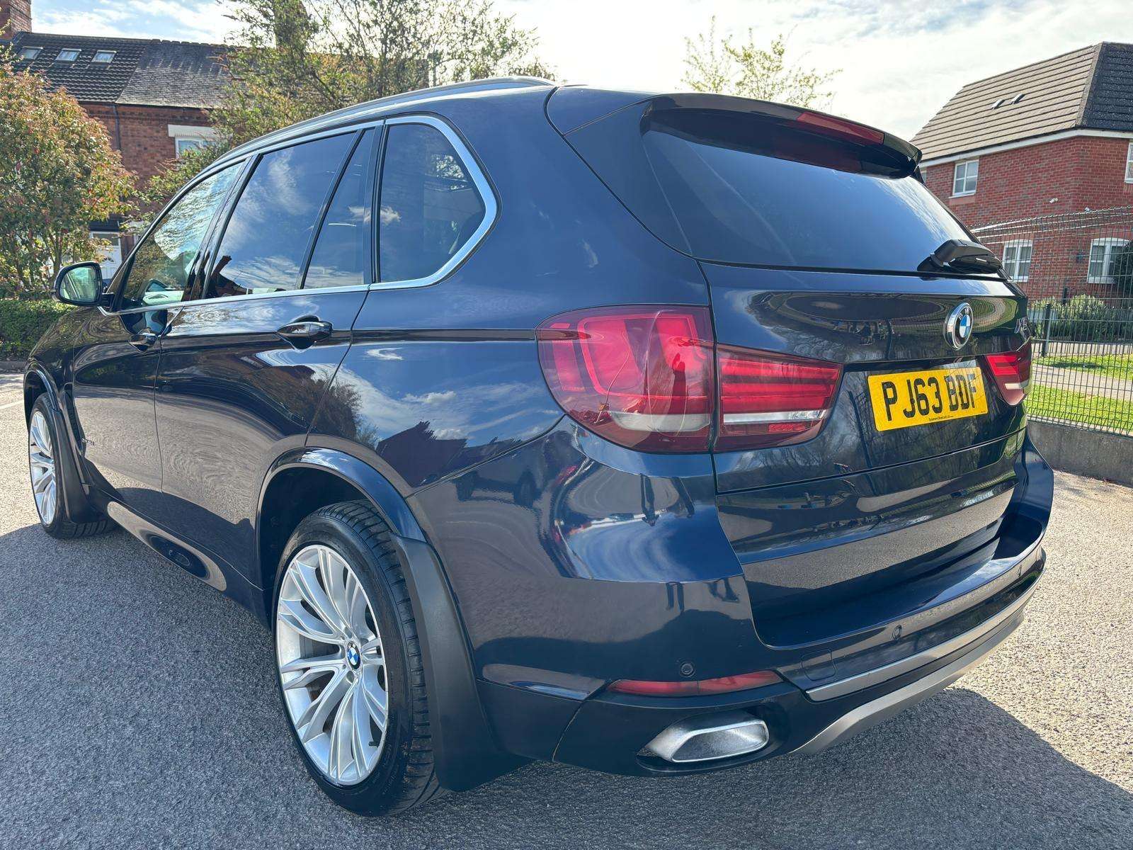 A 2014 BMW X5 3.0 40d SE Auto xDrive Euro 6 (s/s) 5dr A 2014 BMW X5 3.0 40d SE Auto xDrive Euro 6 (s/s) 5dr