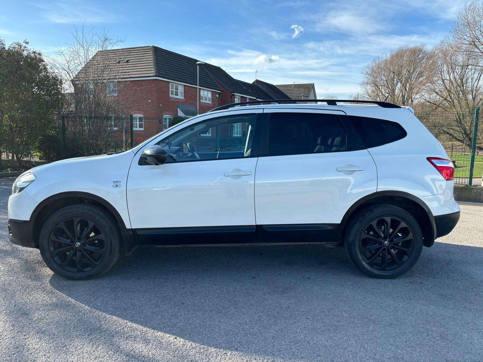 A 2013 NISSAN QASHQAI+2 1.5 dCi 360 2WD Euro 5 5dr A 2013 NISSAN QASHQAI+2 1.5 dCi 360 2WD Euro 5 5dr