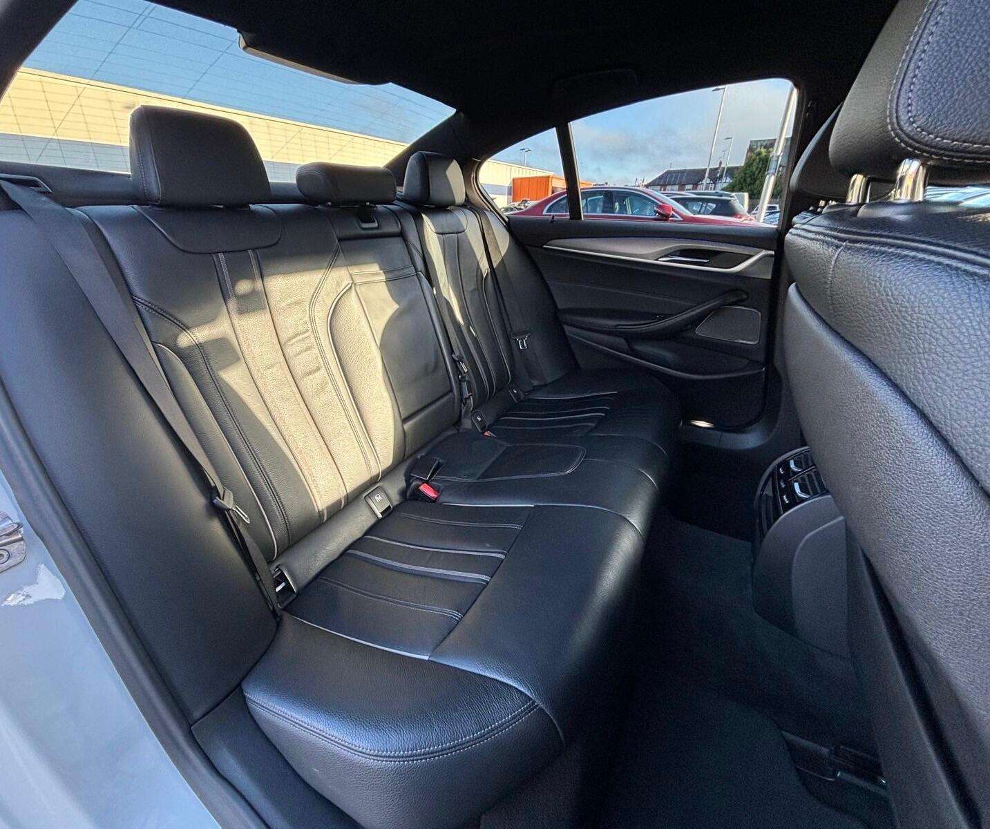 2019 BMW 5 SERIES 2019 BMW 5 SERIES