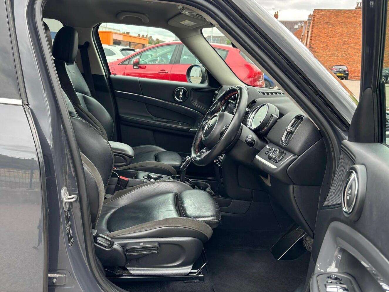 2018 MINI COUNTRYMAN 2018 MINI COUNTRYMAN