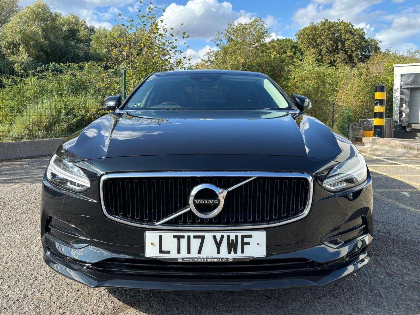 2017 VOLVO S90 2017 VOLVO S90