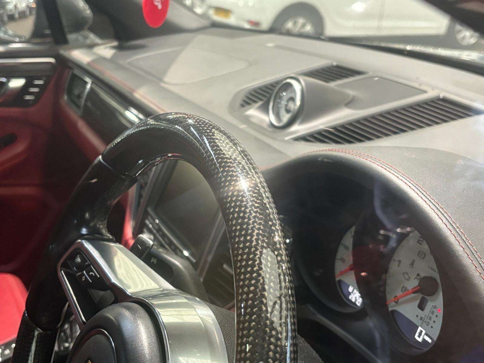 2015 PORSCHE MACAN 2015 PORSCHE MACAN