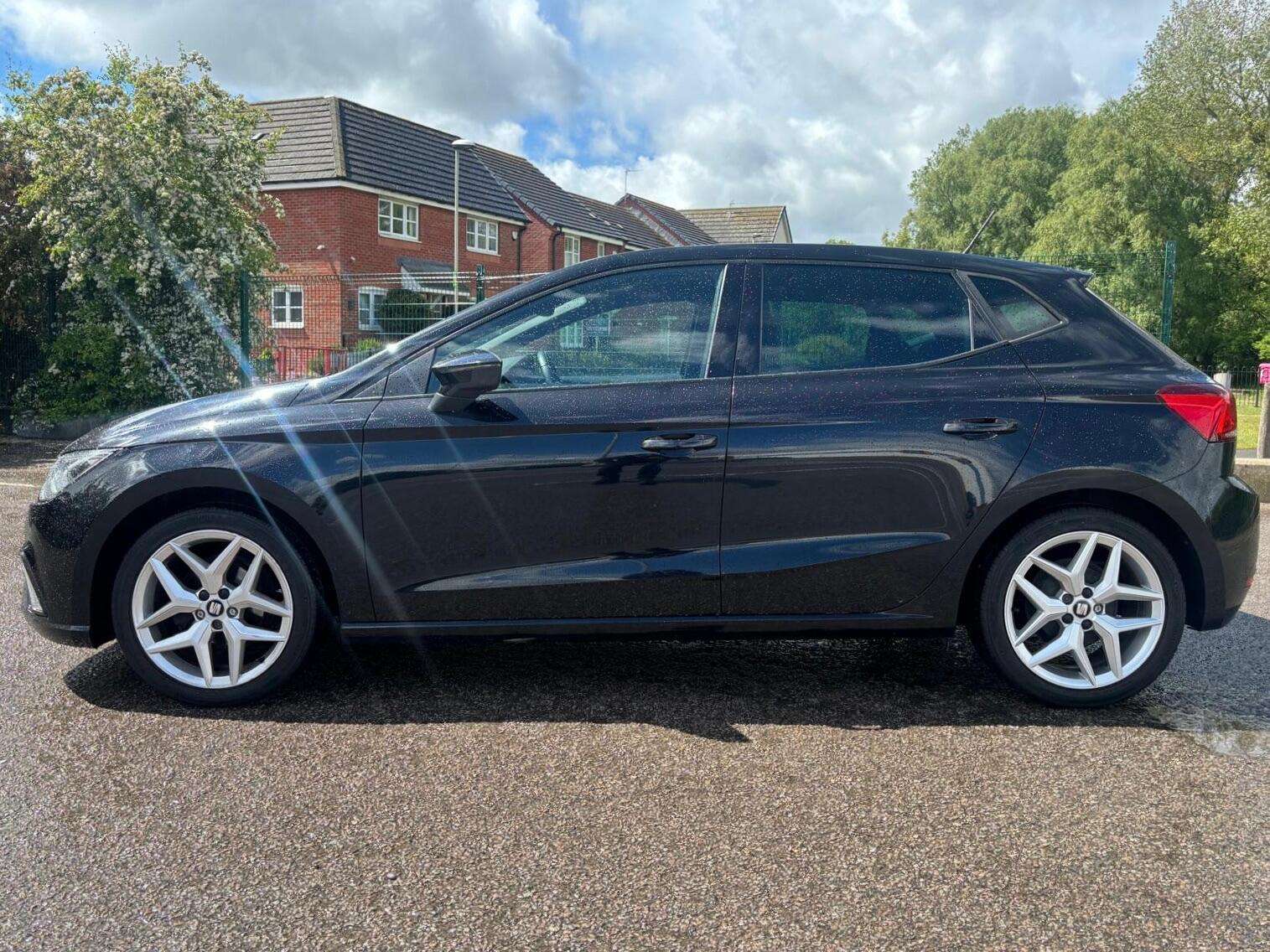 A 2019 SEAT IBIZA 1.0 TSI FR Euro 6 (s/s) 5dr GPF A 2019 SEAT IBIZA 1.0 TSI FR Euro 6 (s/s) 5dr GPF