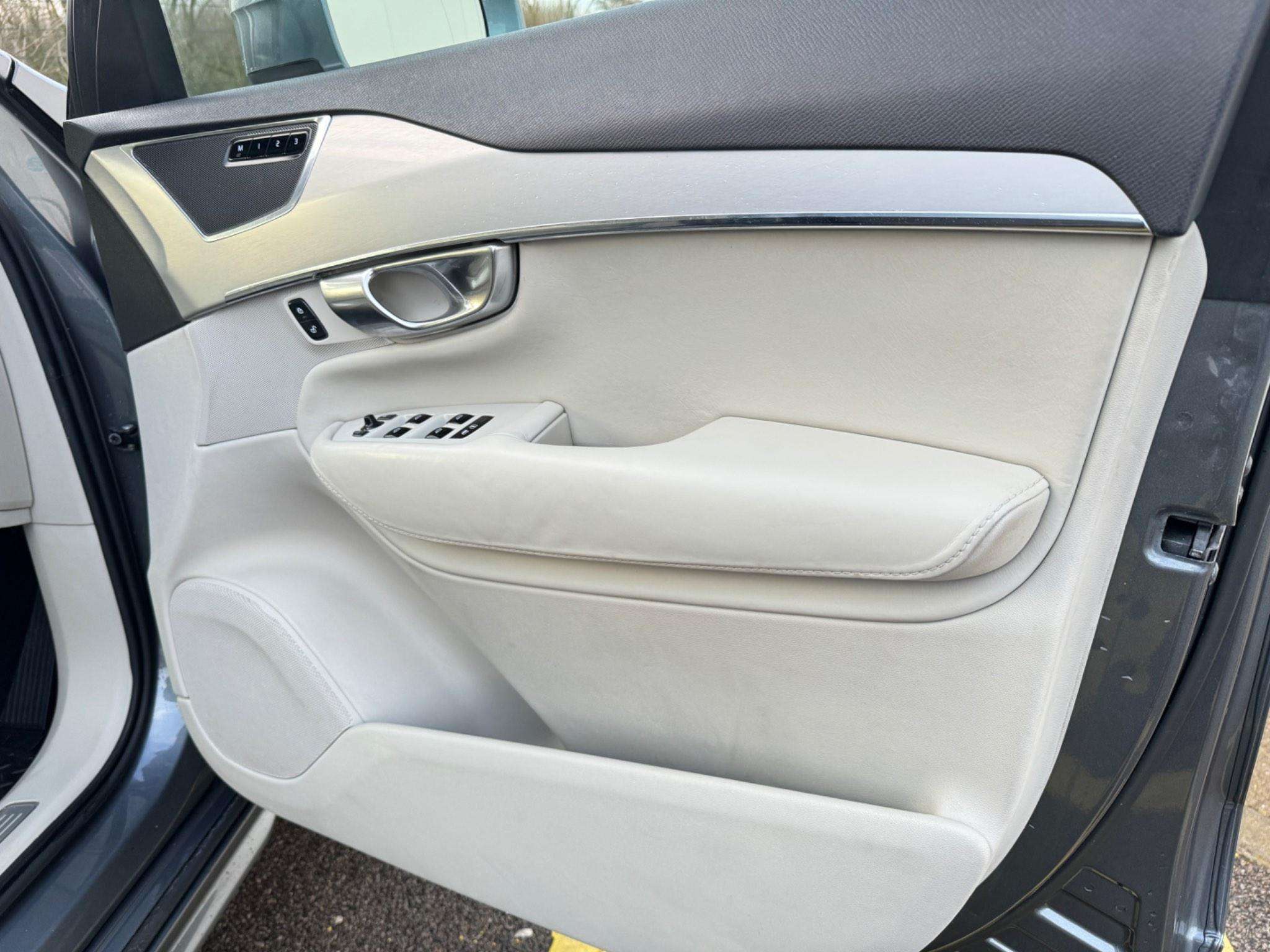 2018 VOLVO XC90 2018 VOLVO XC90