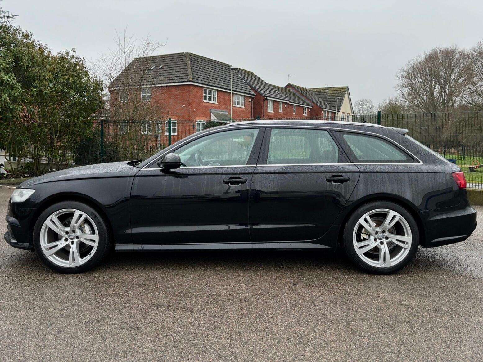 A 2018 AUDI A6 AVANT 2.0 TDI SE Executive S Tronic quattro Euro 6 (s/s) 5dr A 2018 AUDI A6 AVANT 2.0 TDI SE Executive S Tronic quattro Euro 6 (s/s) 5dr