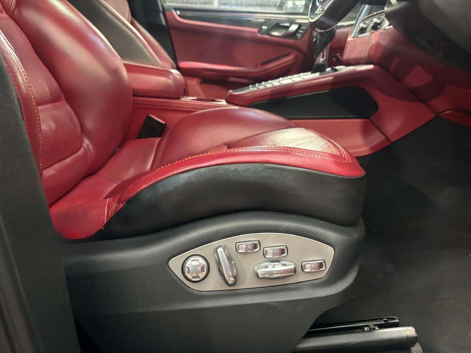 2015 PORSCHE MACAN 2015 PORSCHE MACAN