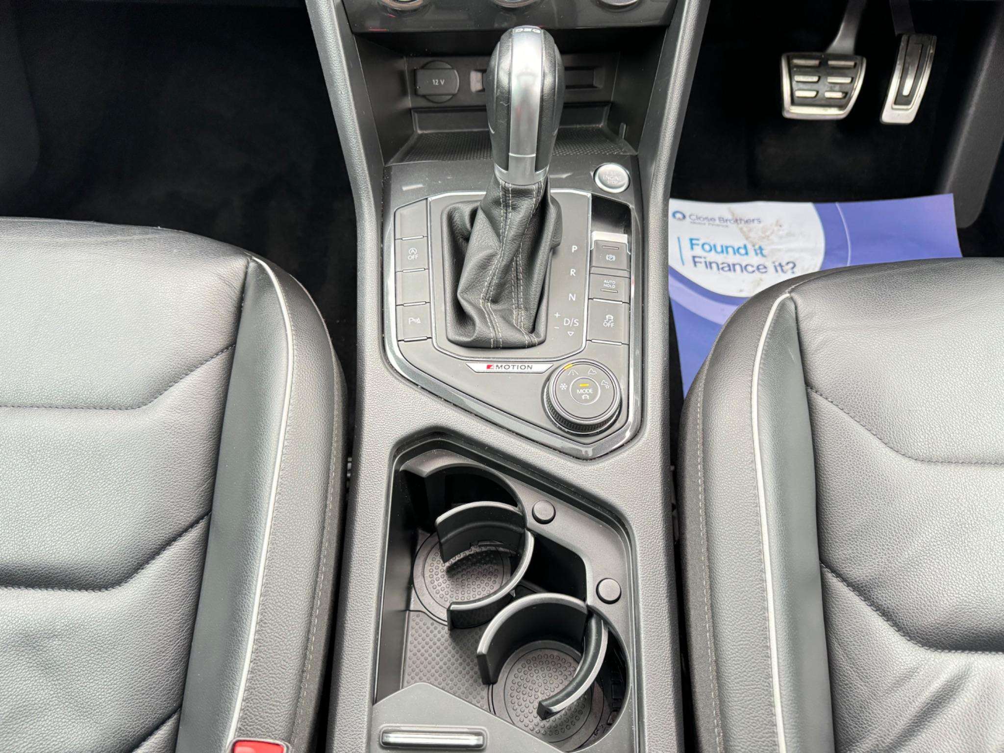 2017 VOLKSWAGEN TIGUAN 2017 VOLKSWAGEN TIGUAN