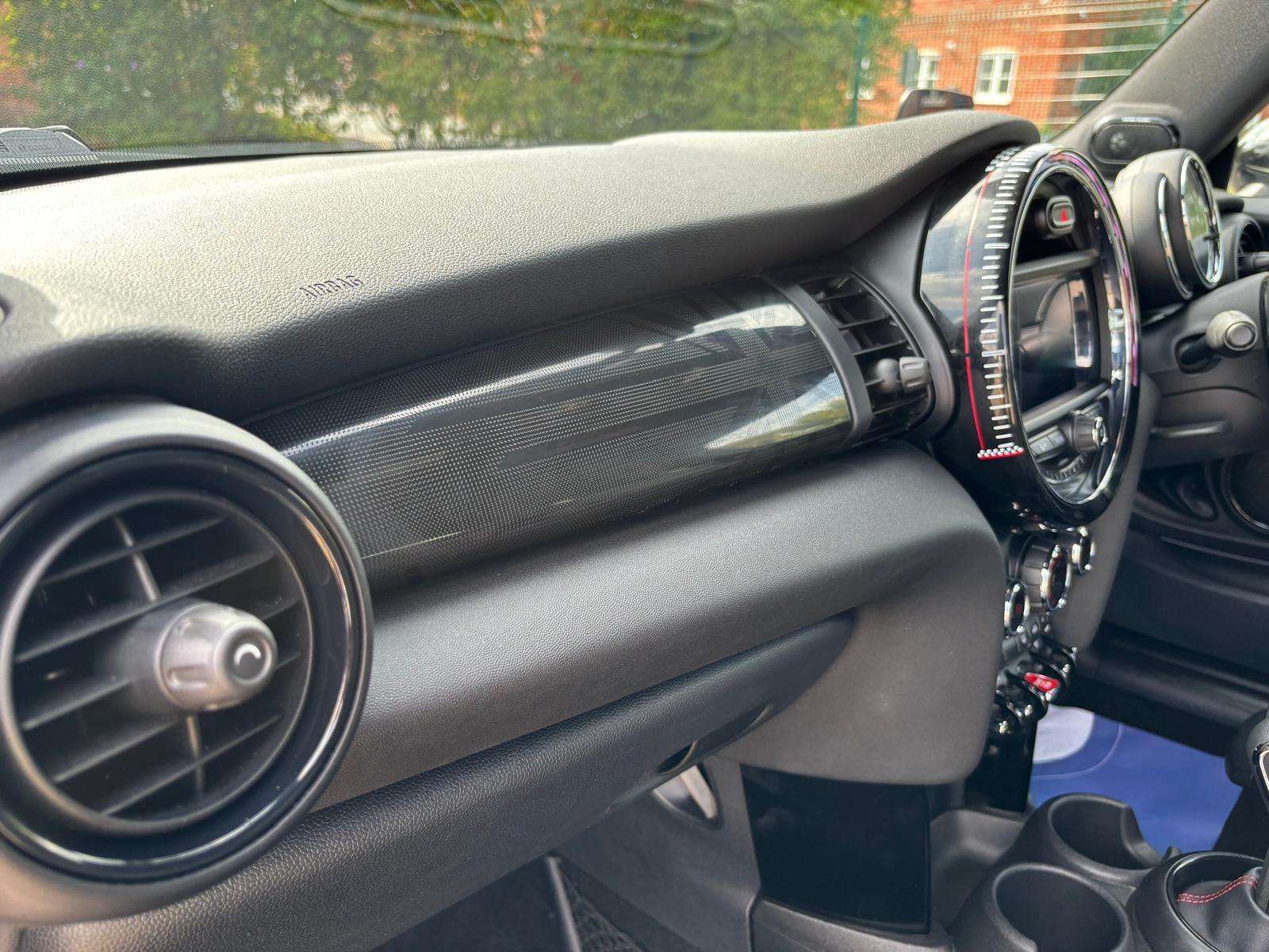 2018 MINI HATCH 2018 MINI HATCH