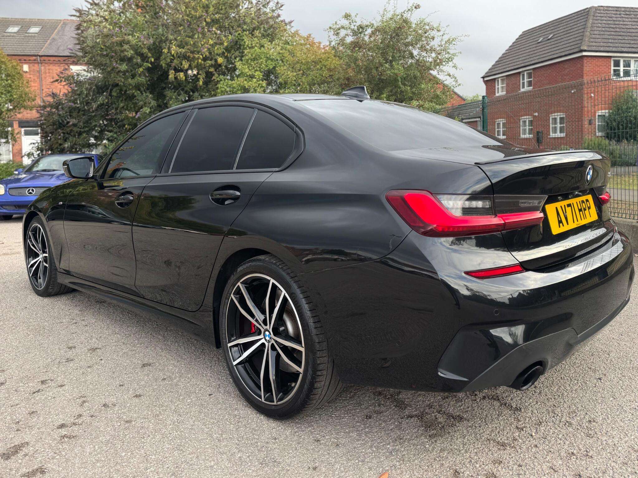 A 2021 BMW 3 SERIES 2.0 320i M Sport Auto Euro 6 (s/s) 4dr A 2021 BMW 3 SERIES 2.0 320i M Sport Auto Euro 6 (s/s) 4dr