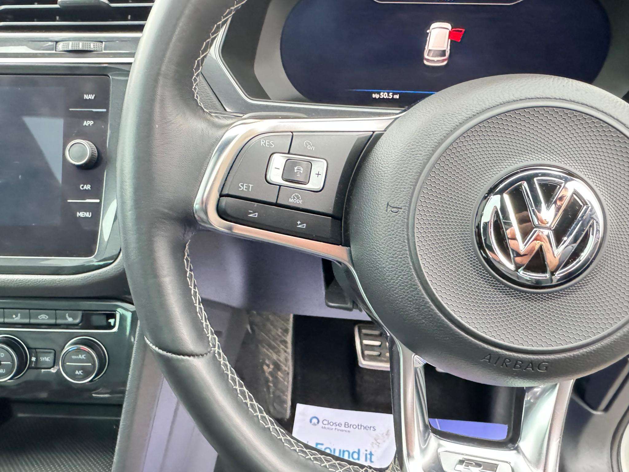 2017 VOLKSWAGEN TIGUAN 2017 VOLKSWAGEN TIGUAN