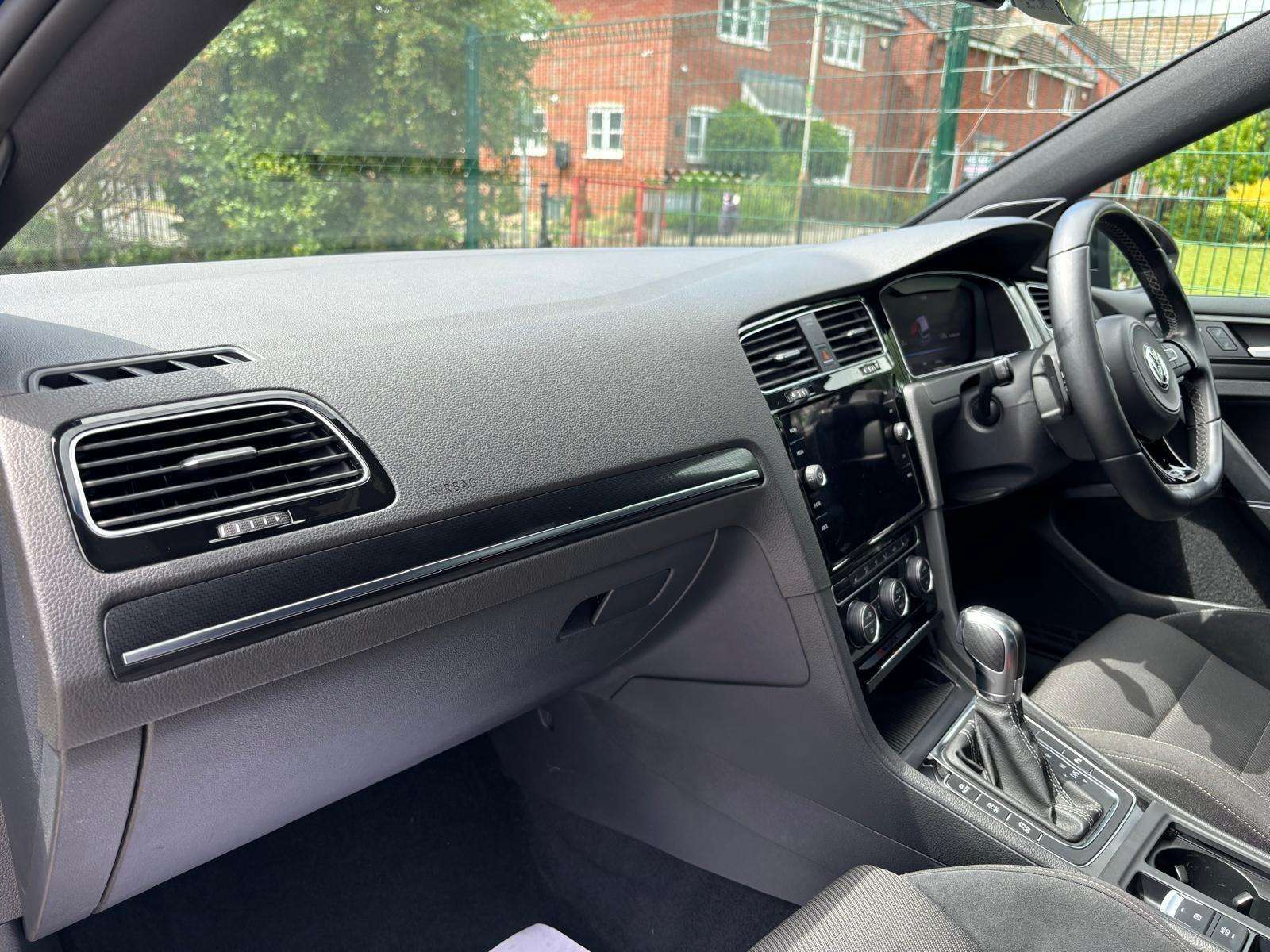 2018 VOLKSWAGEN GOLF 2018 VOLKSWAGEN GOLF