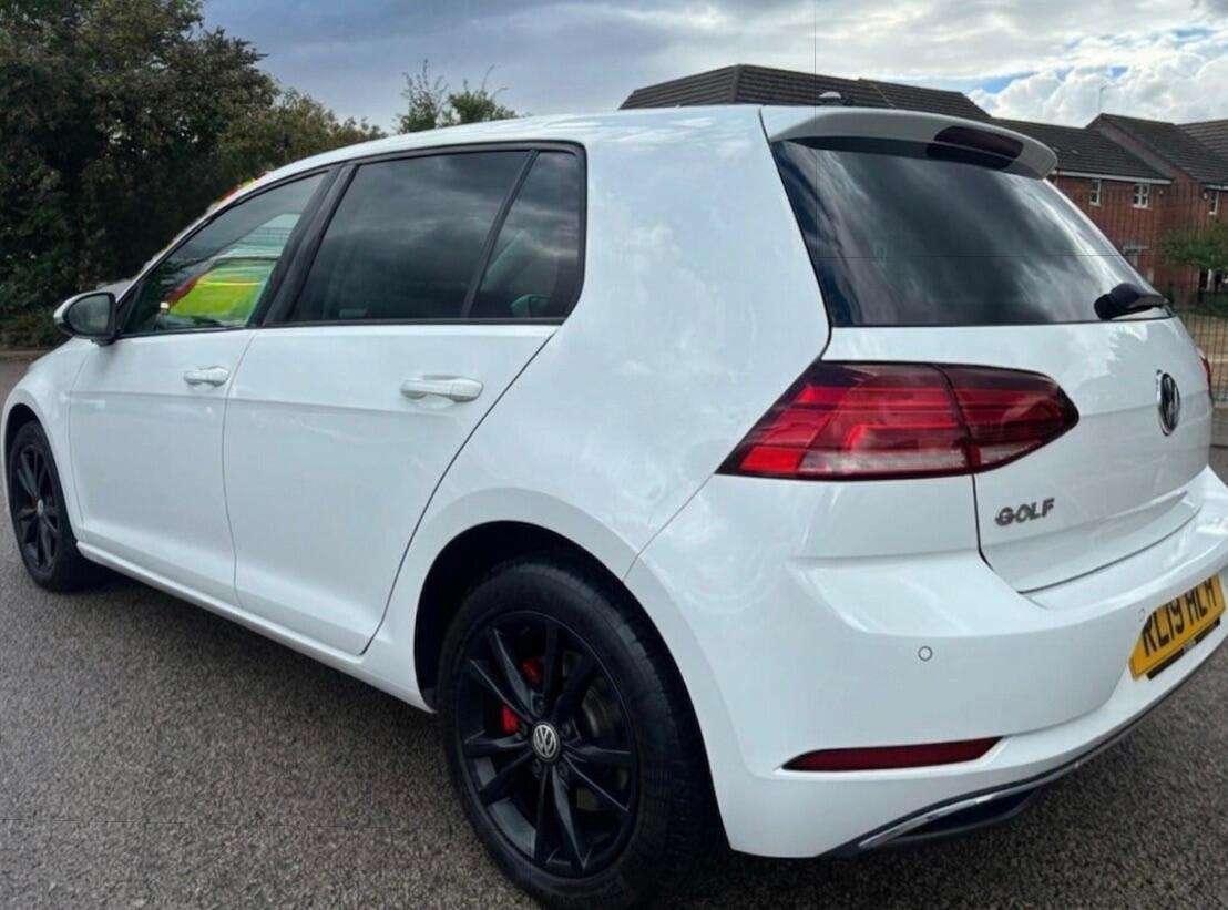 A 2019 VOLKSWAGEN GOLF 1.5 TSI EVO Match DSG Euro 6 (s/s) 5dr A 2019 VOLKSWAGEN GOLF 1.5 TSI EVO Match DSG Euro 6 (s/s) 5dr