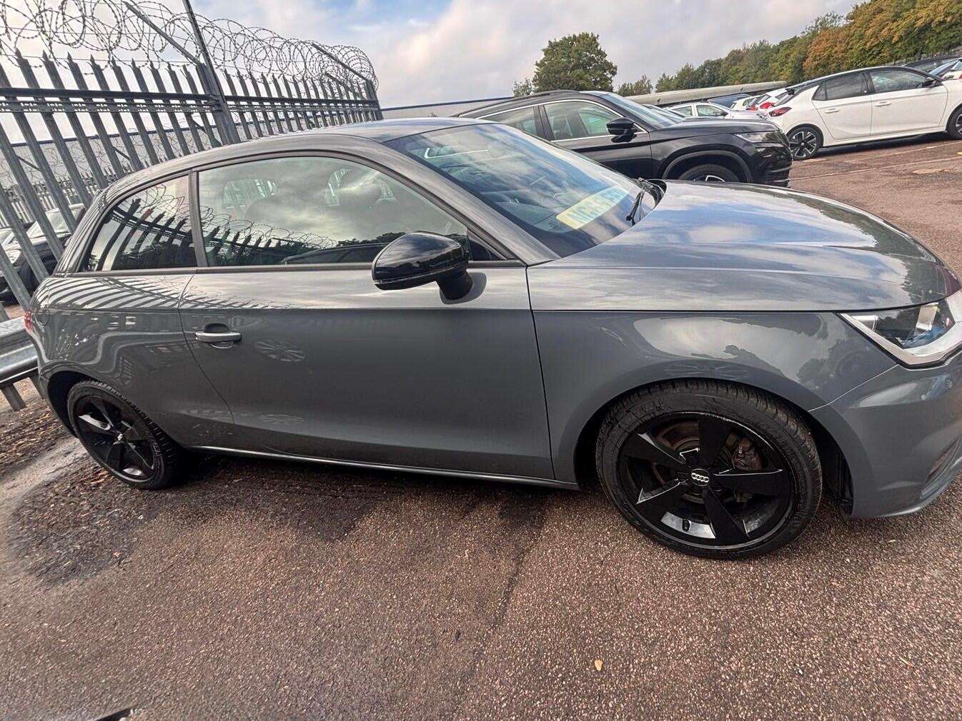 2016 AUDI A1 2016 AUDI A1