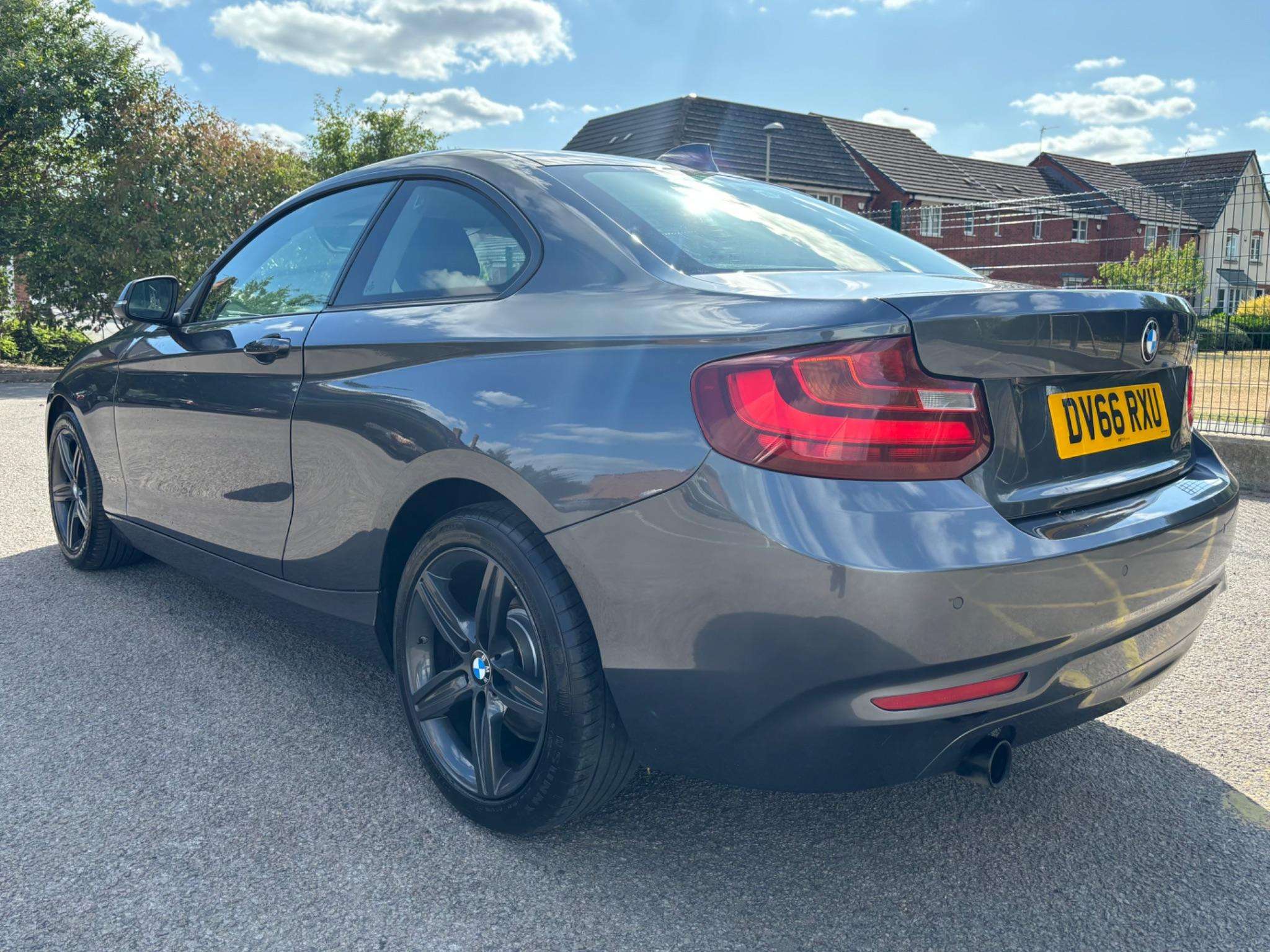 null BMW 2 SERIES null BMW 2 SERIES