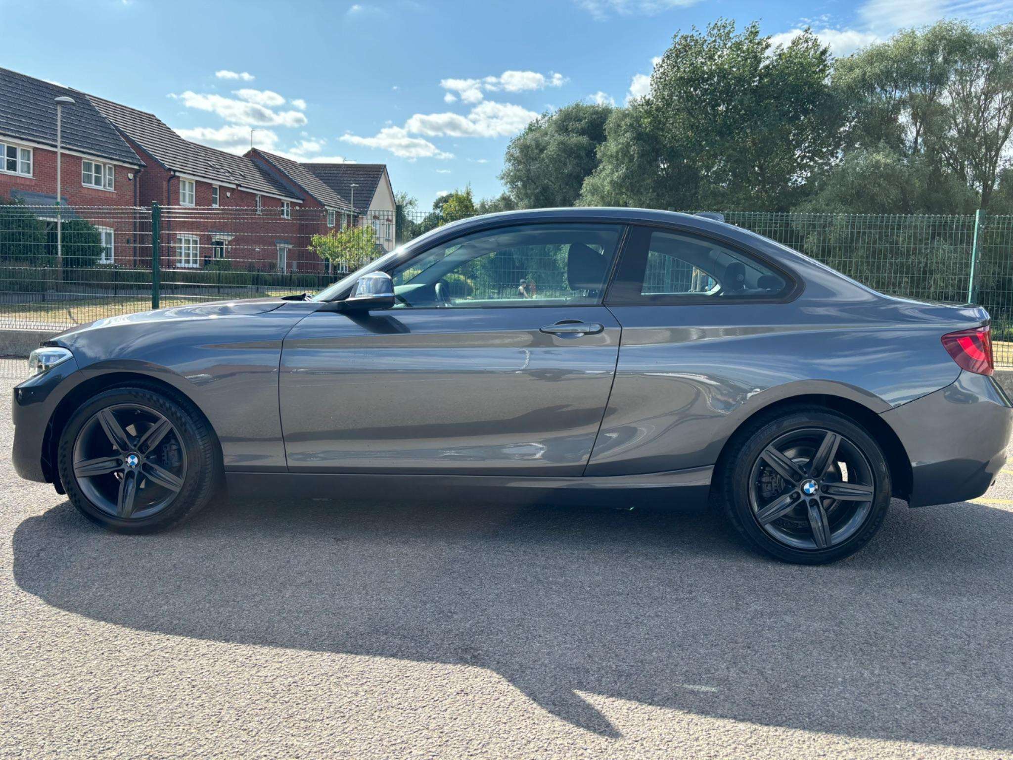 null BMW 2 SERIES null BMW 2 SERIES