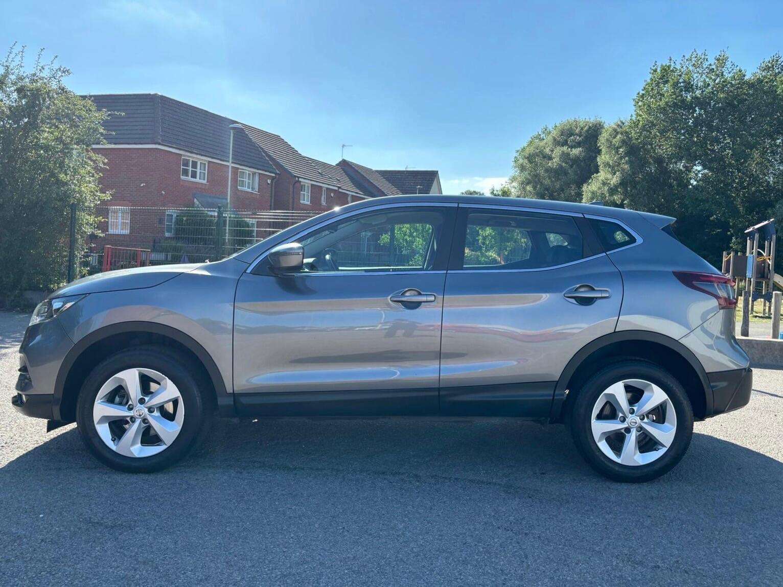 A 2020 NISSAN QASHQAI 1.3 DIG-T Acenta Premium Euro 6 (s/s) 5dr A 2020 NISSAN QASHQAI 1.3 DIG-T Acenta Premium Euro 6 (s/s) 5dr