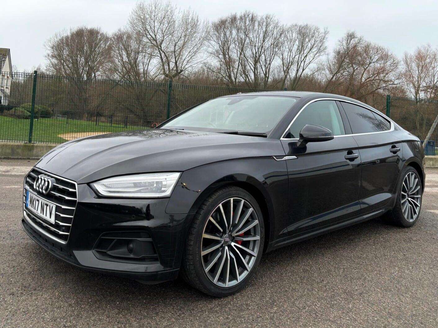 A 2017 AUDI A5 2.0 TDI ultra SE Sportback S Tronic Euro 6 (s/s) 5dr A 2017 AUDI A5 2.0 TDI ultra SE Sportback S Tronic Euro 6 (s/s) 5dr