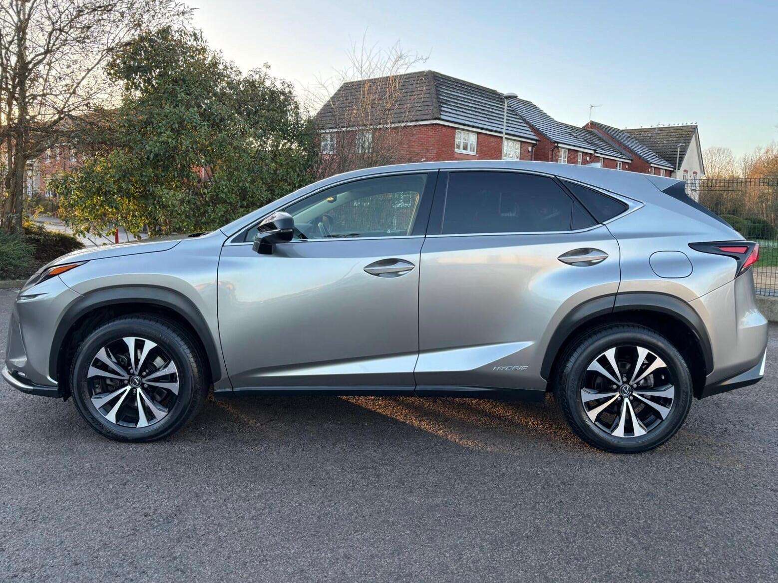 A 2020 LEXUS NX 2.5 300h GPF E-CVT 4WD Euro 6 (s/s) 5dr A 2020 LEXUS NX 2.5 300h GPF E-CVT 4WD Euro 6 (s/s) 5dr