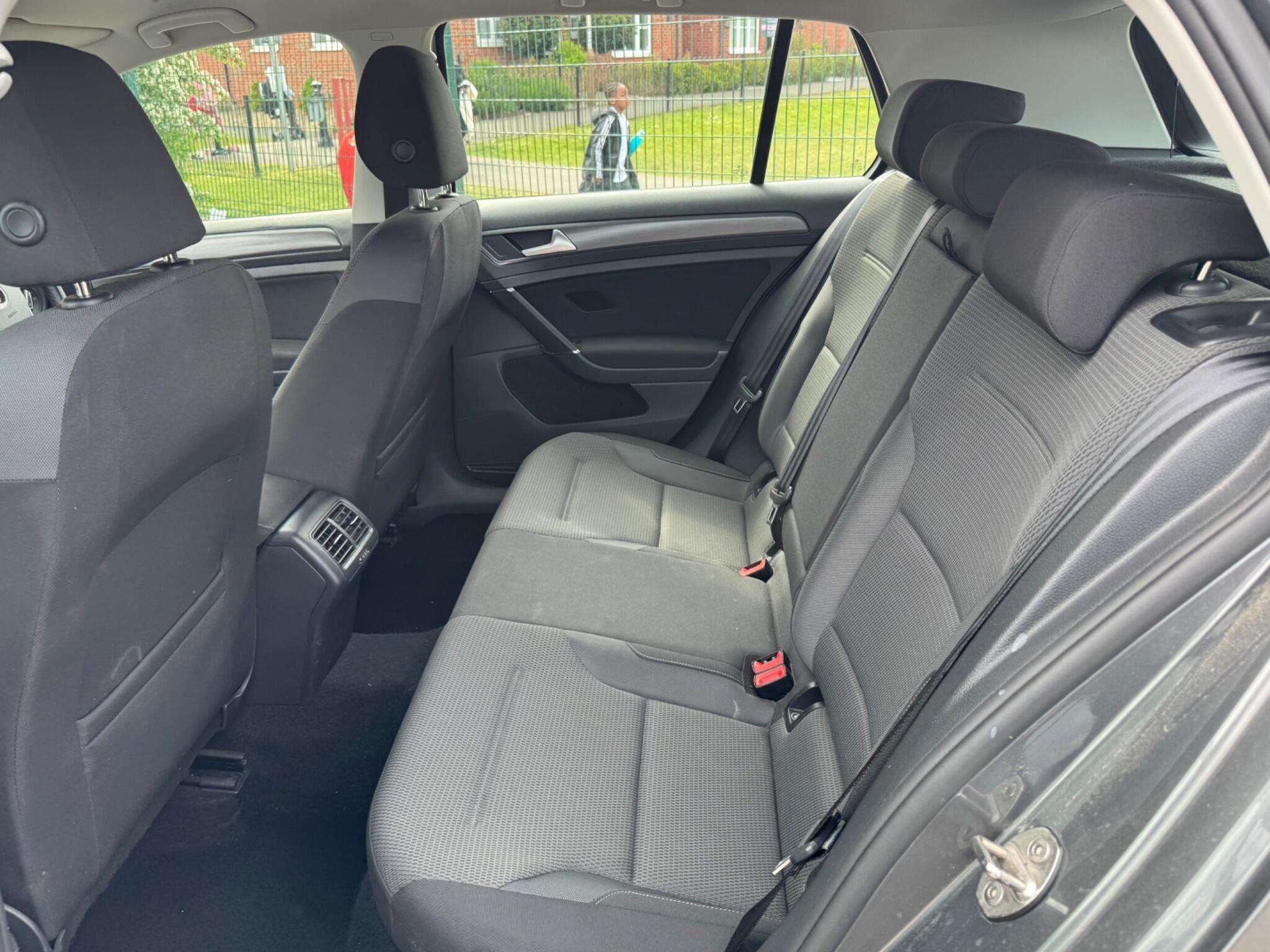 2017 VOLKSWAGEN GOLF 2017 VOLKSWAGEN GOLF