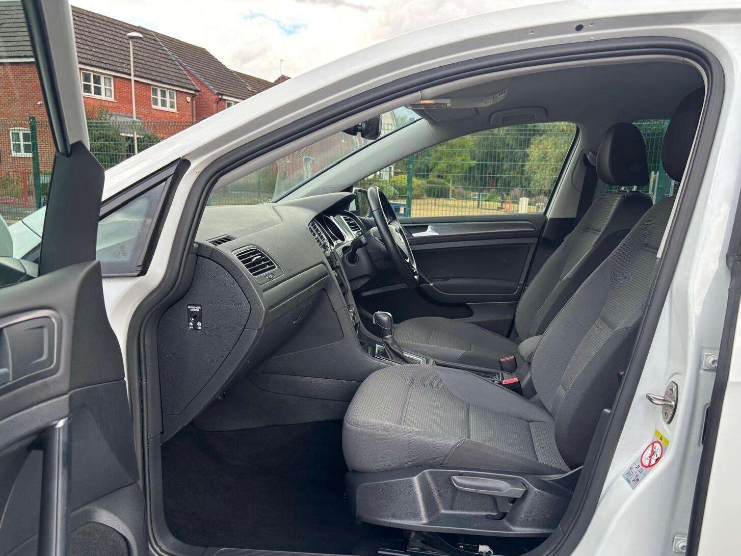 2019 VOLKSWAGEN GOLF 2019 VOLKSWAGEN GOLF