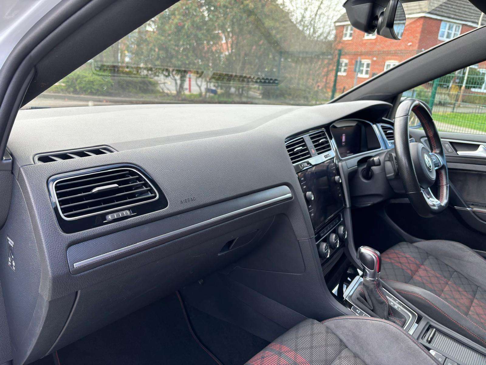 2019 VOLKSWAGEN GOLF 2019 VOLKSWAGEN GOLF