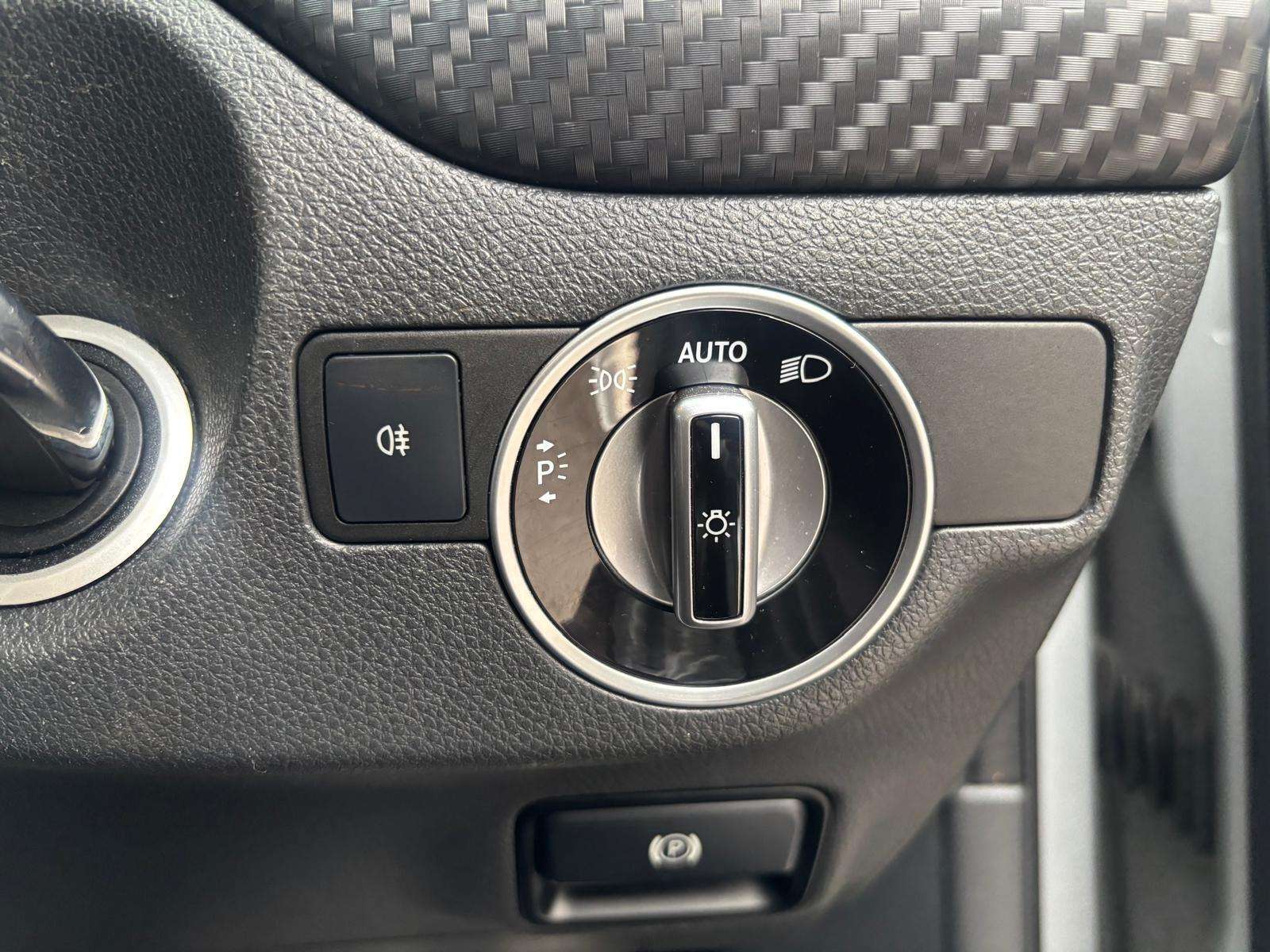 2016 MERCEDES-BENZ A CLASS 2016 MERCEDES-BENZ A CLASS