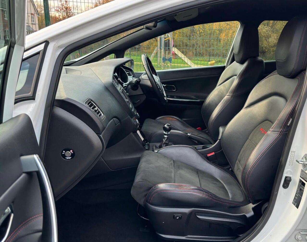 2015 KIA CEED 2015 KIA CEED