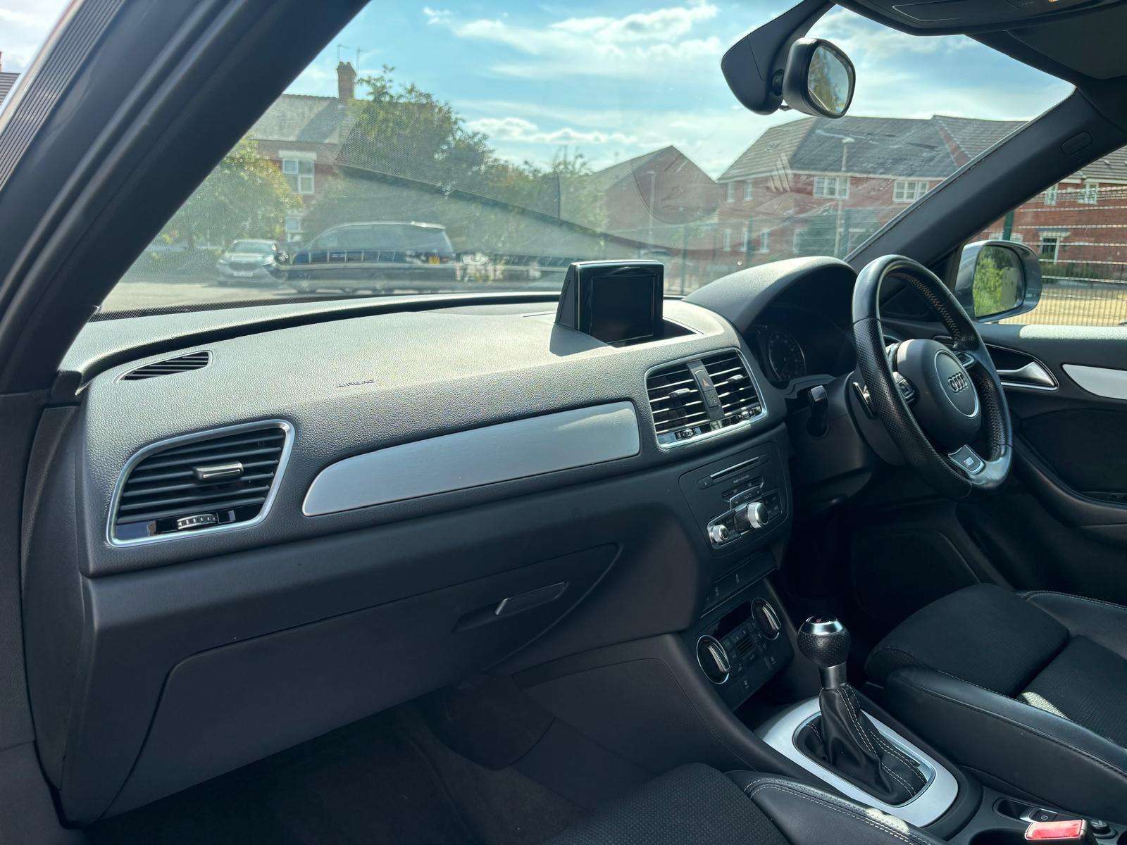 2015 AUDI Q3 2015 AUDI Q3