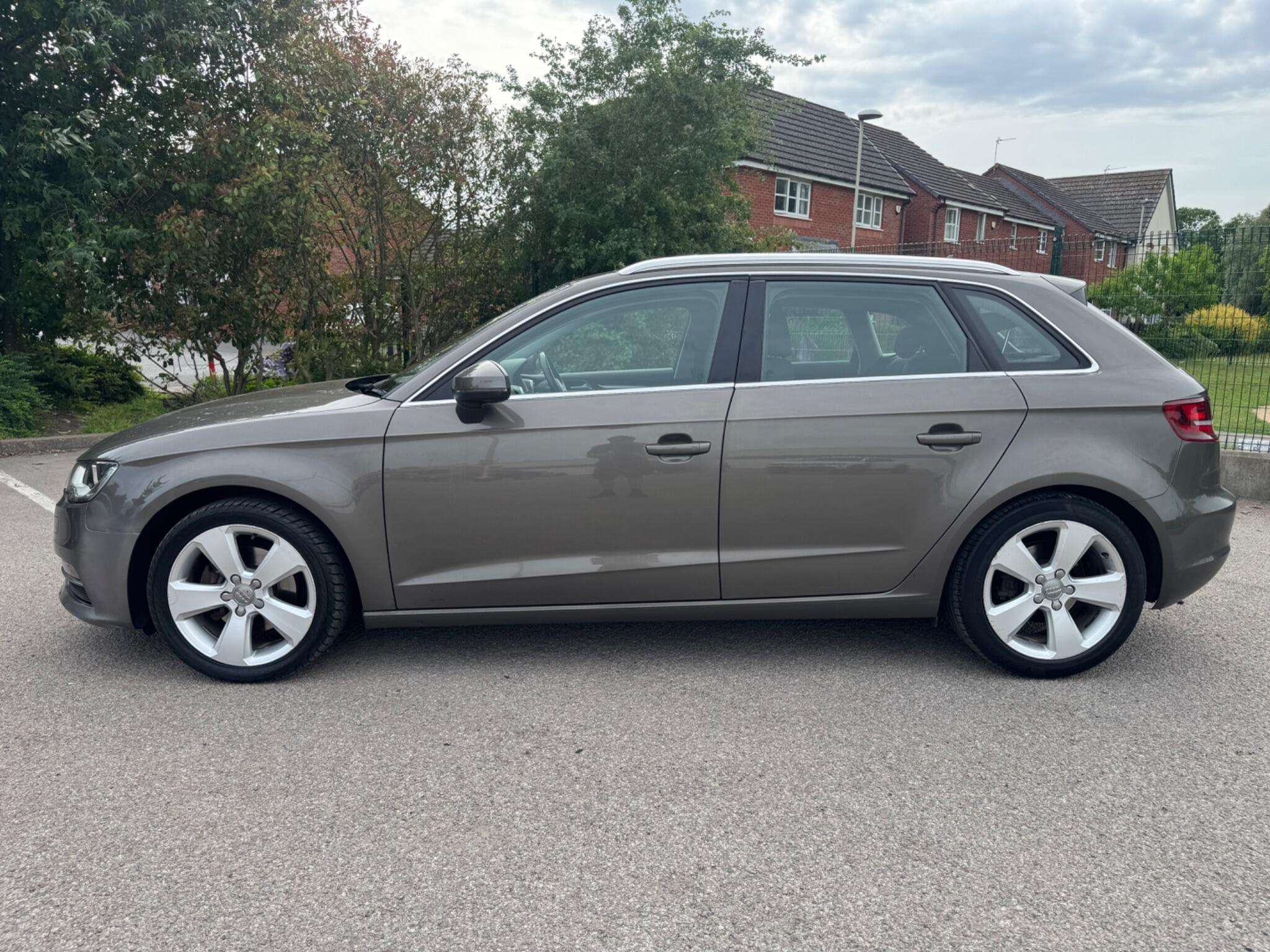 A 2013 AUDI A3 2.0 TDI Sport Sportback Euro 5 (s/s) 5dr A 2013 AUDI A3 2.0 TDI Sport Sportback Euro 5 (s/s) 5dr