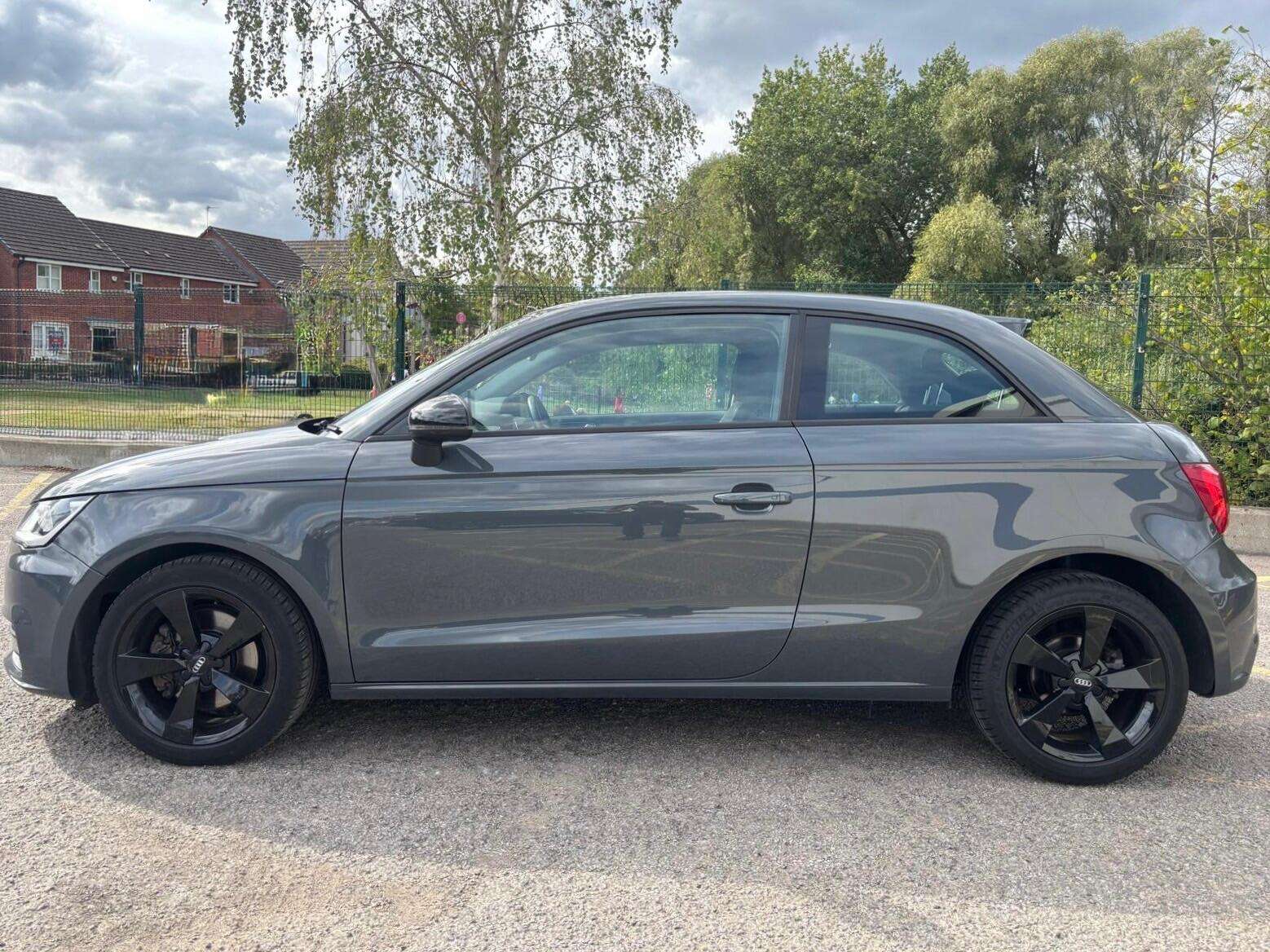 A 2016 AUDI A1 1.4 TFSI Sport Euro 6 (s/s) 3dr A 2016 AUDI A1 1.4 TFSI Sport Euro 6 (s/s) 3dr