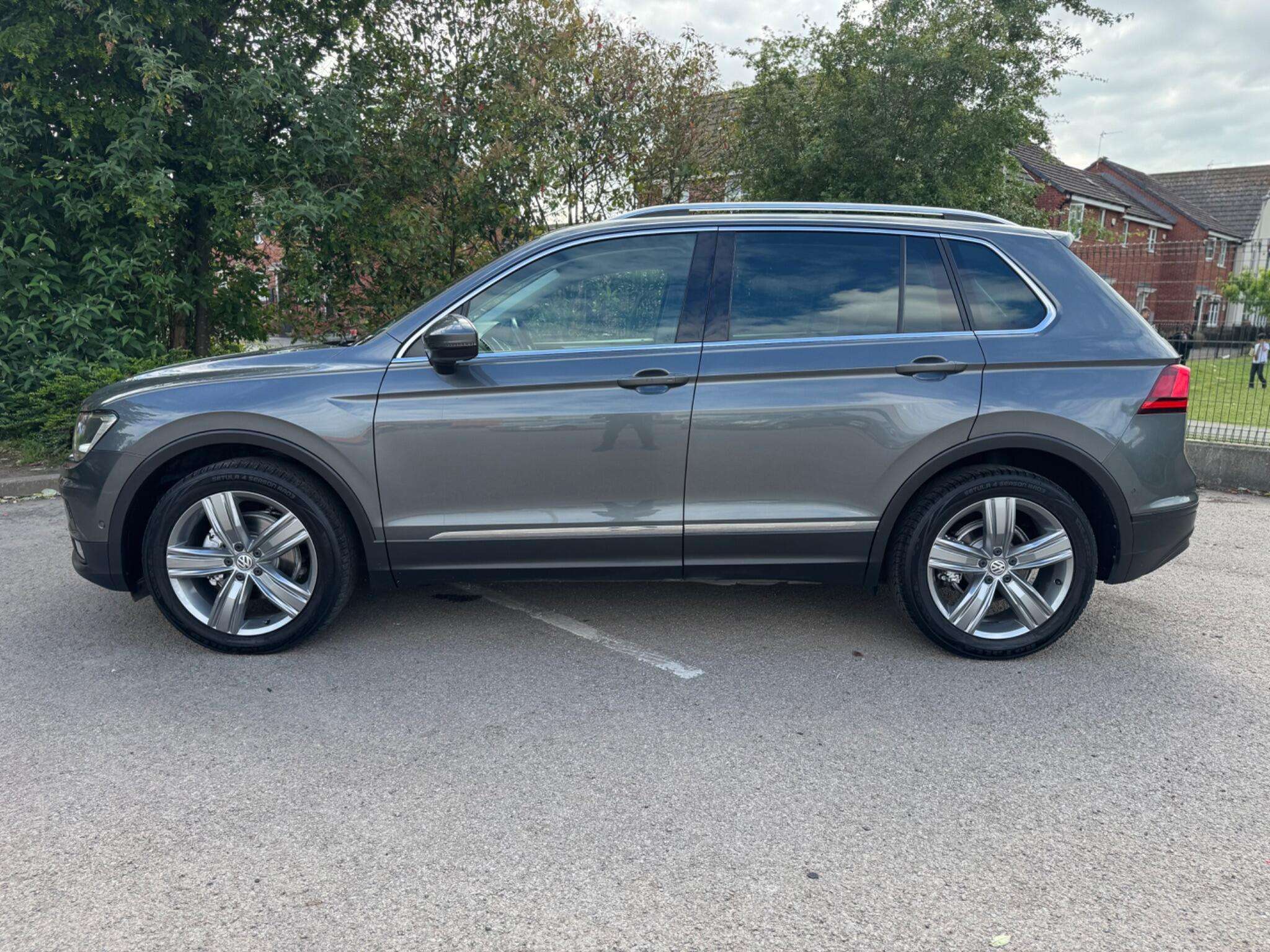 A 2019 VOLKSWAGEN TIGUAN 1.5 TSI EVO Match DSG Euro 6 (s/s) 5dr A 2019 VOLKSWAGEN TIGUAN 1.5 TSI EVO Match DSG Euro 6 (s/s) 5dr