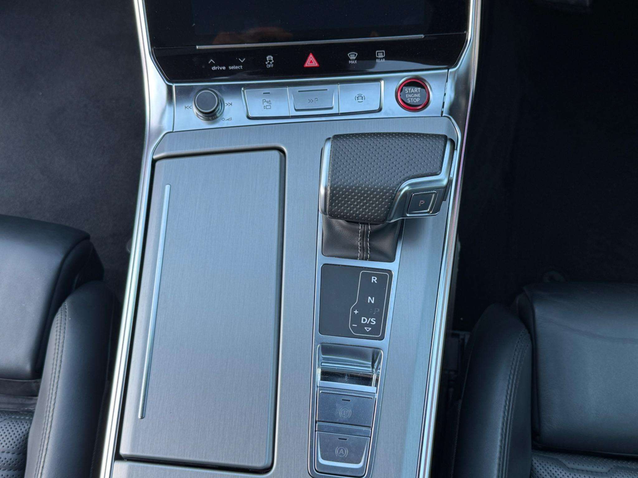 2021 AUDI RS6 AVANT 2021 AUDI RS6 AVANT