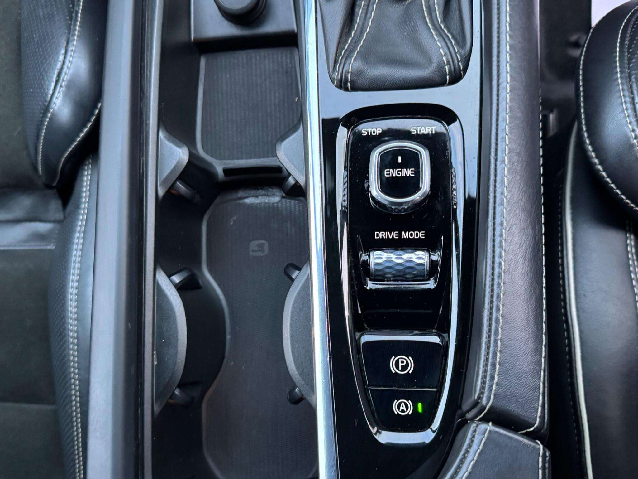 2015 VOLVO XC90 2015 VOLVO XC90