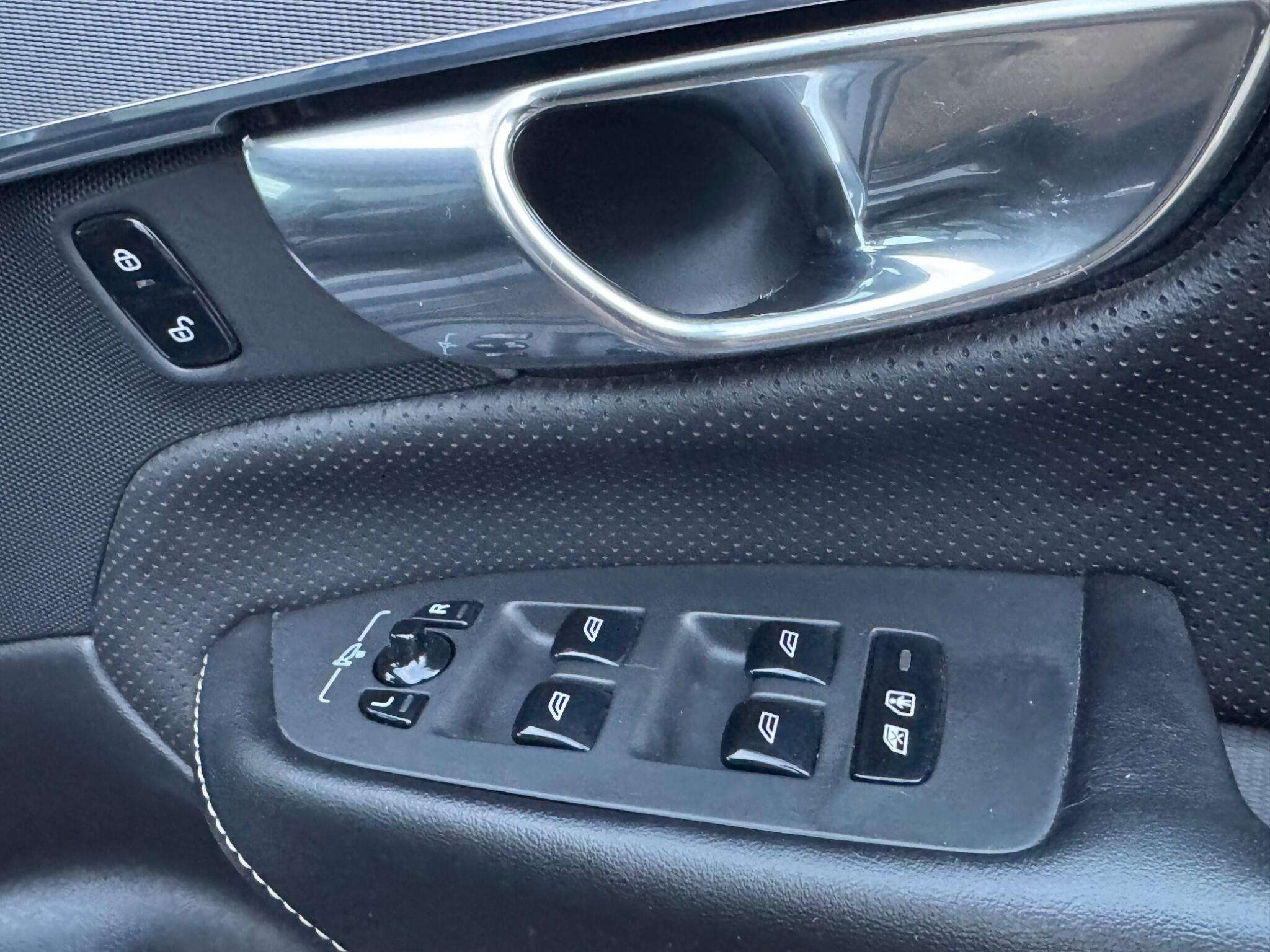 2015 VOLVO XC90 2015 VOLVO XC90