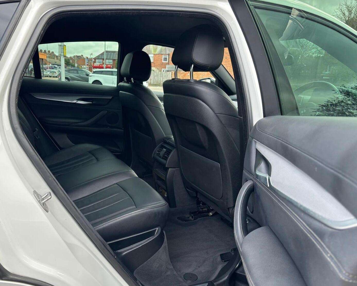 2017 BMW X6 2017 BMW X6