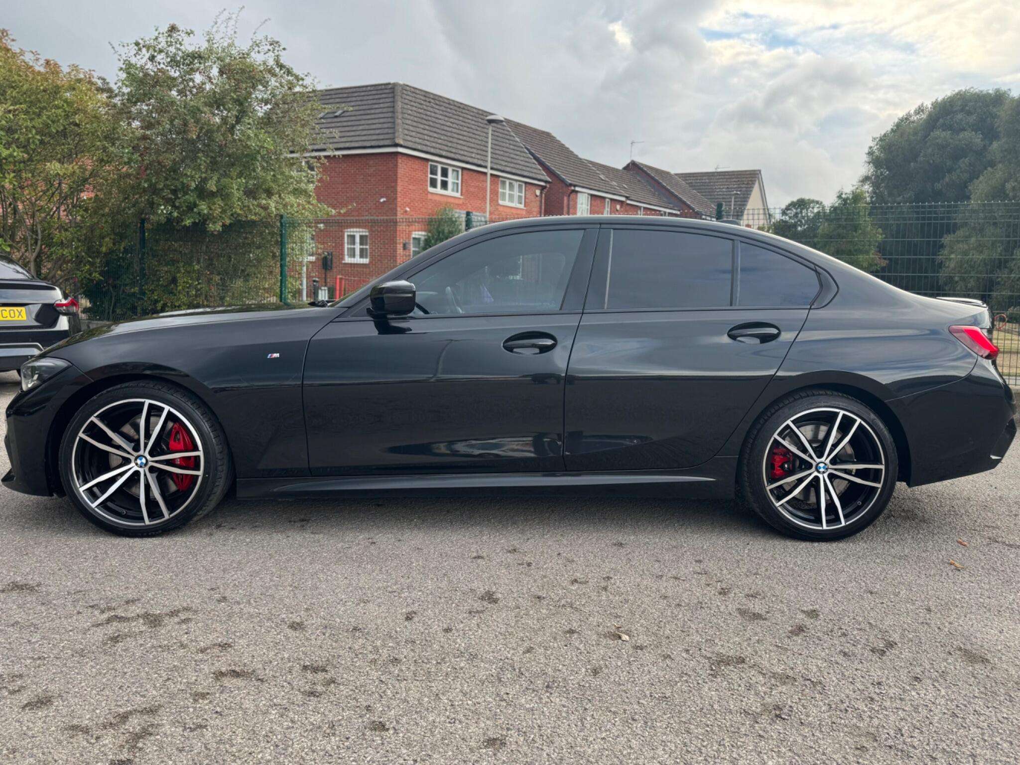 A 2021 BMW 3 SERIES 2.0 320i M Sport Auto Euro 6 (s/s) 4dr A 2021 BMW 3 SERIES 2.0 320i M Sport Auto Euro 6 (s/s) 4dr