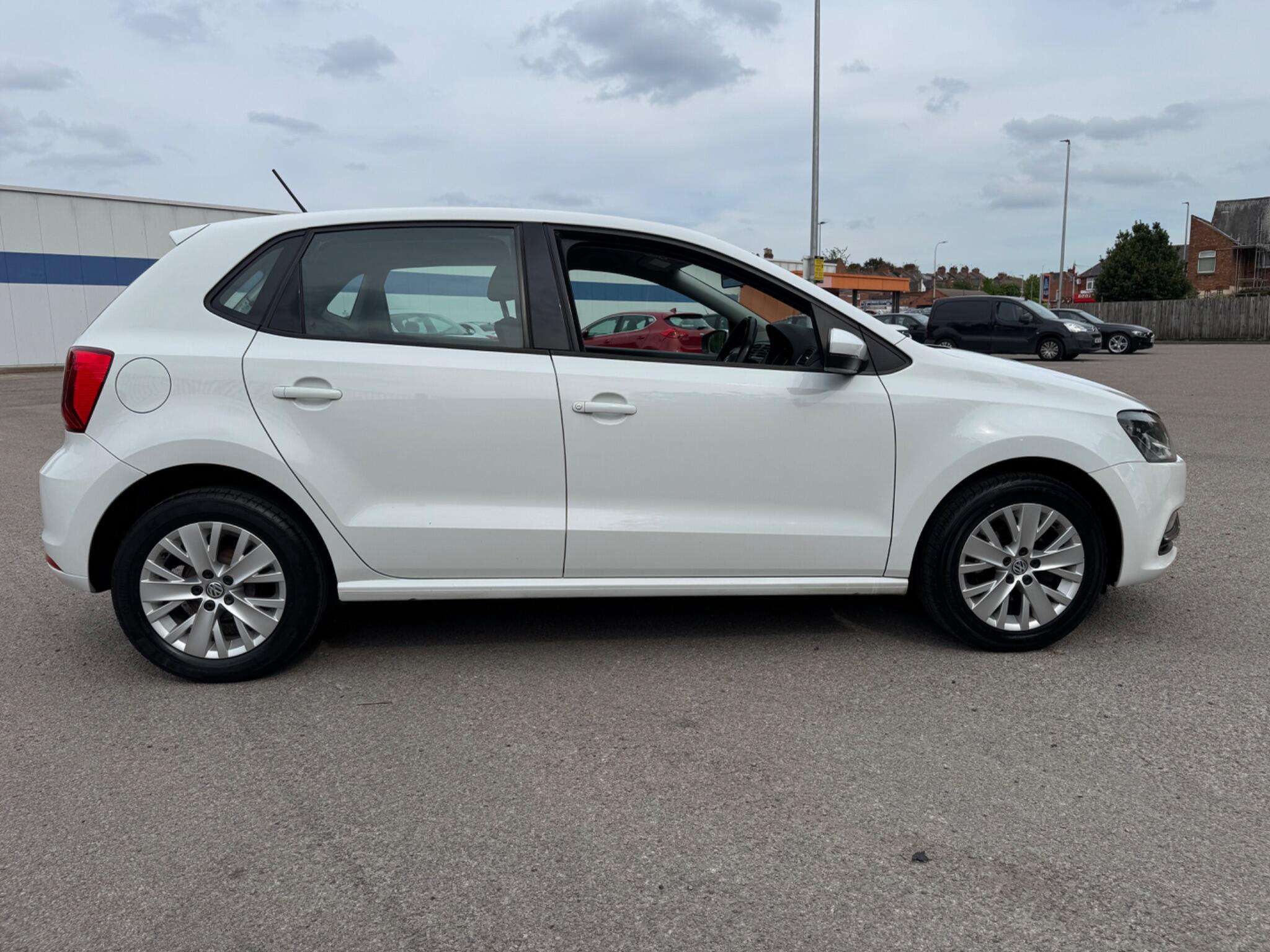 2014 VOLKSWAGEN POLO 2014 VOLKSWAGEN POLO